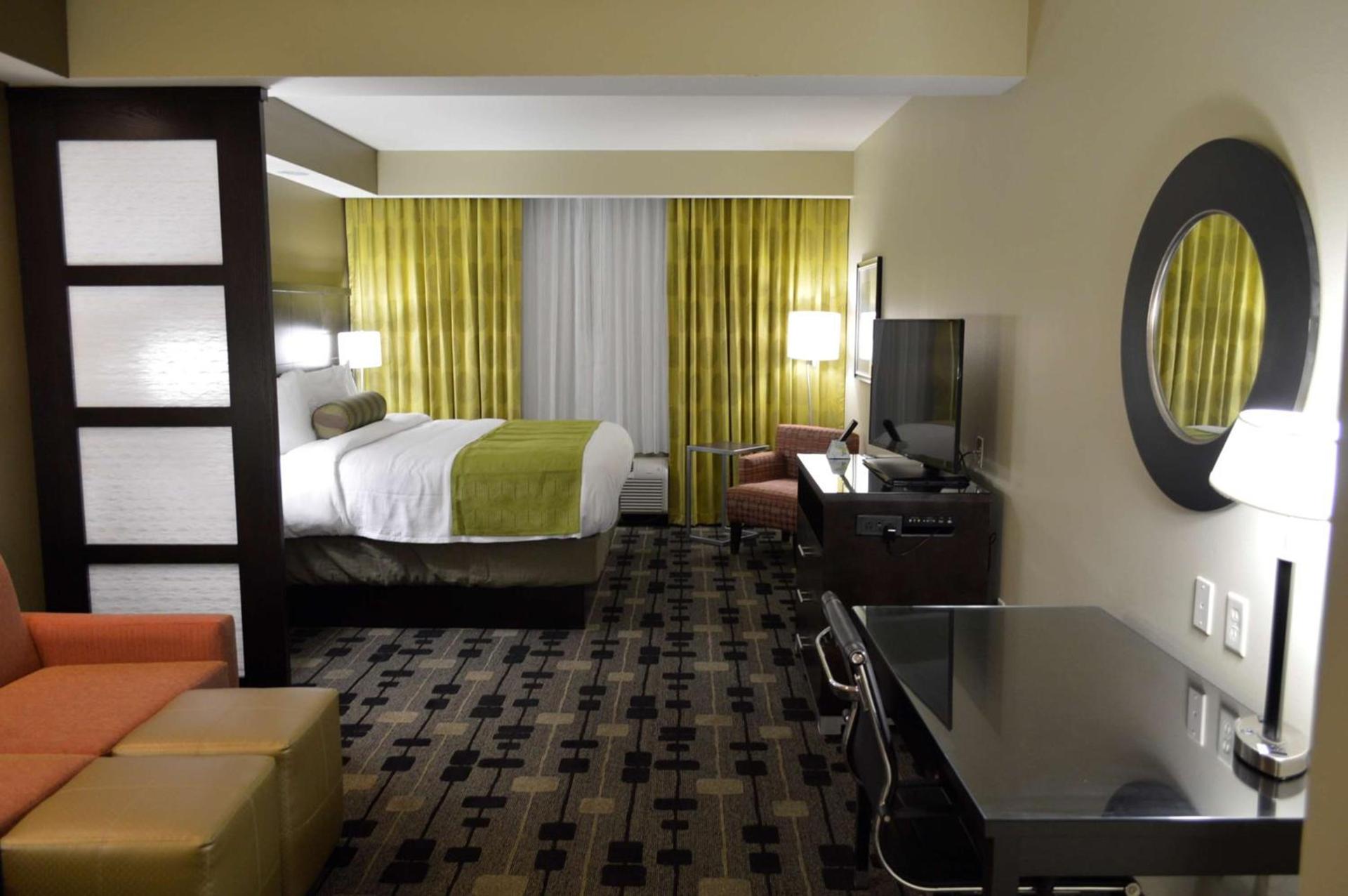 Best Western Plus University Inn photo 8