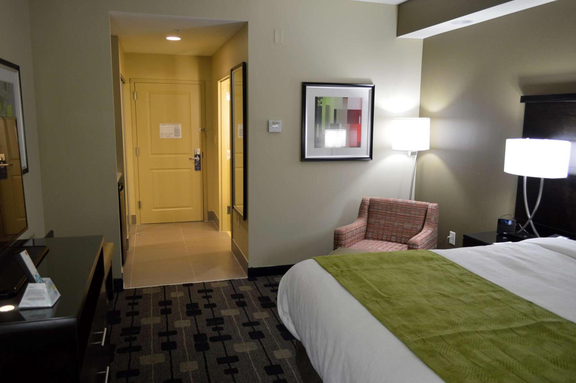 Best Western Plus University Inn photo 9