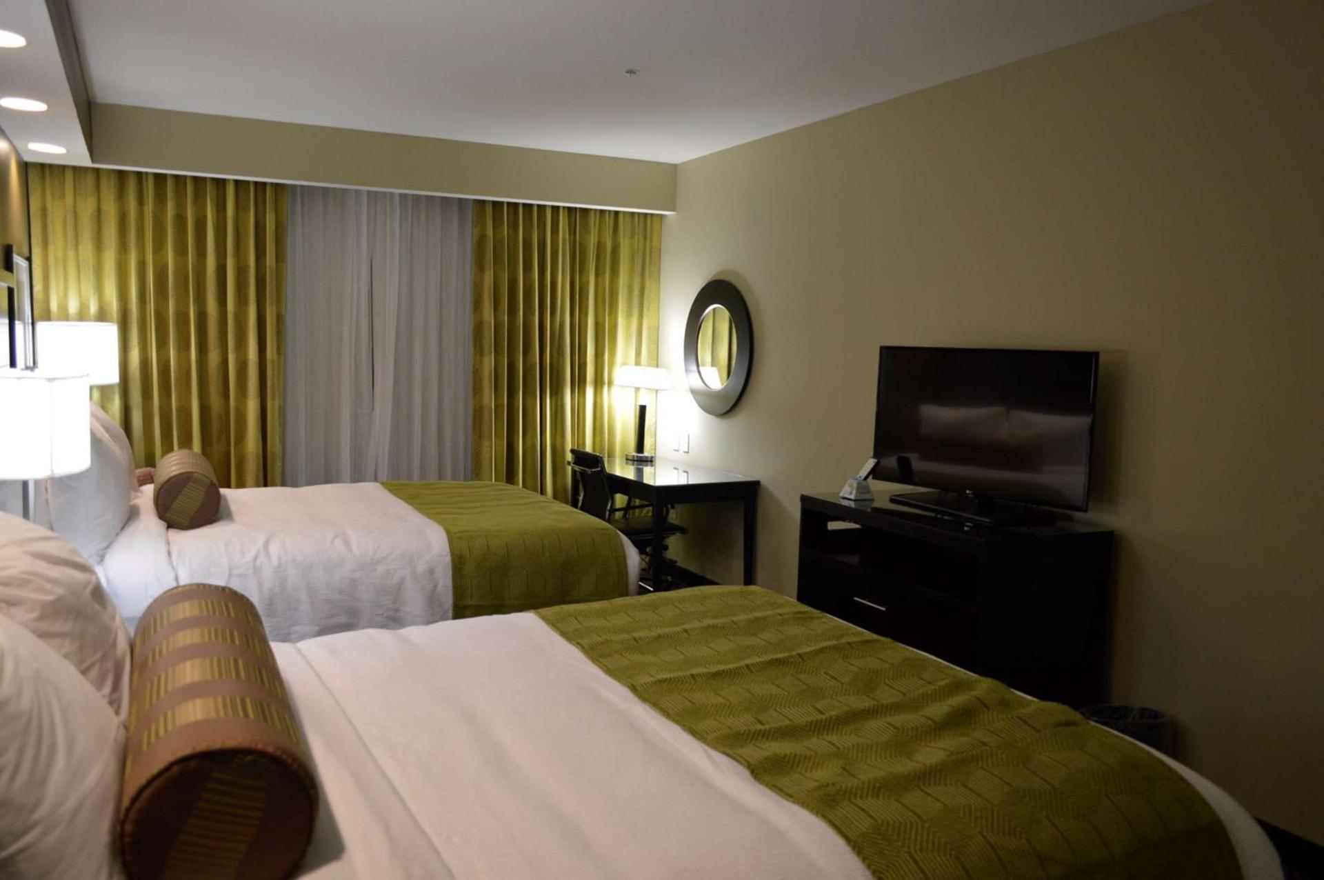 Best Western Plus University Inn photo 11