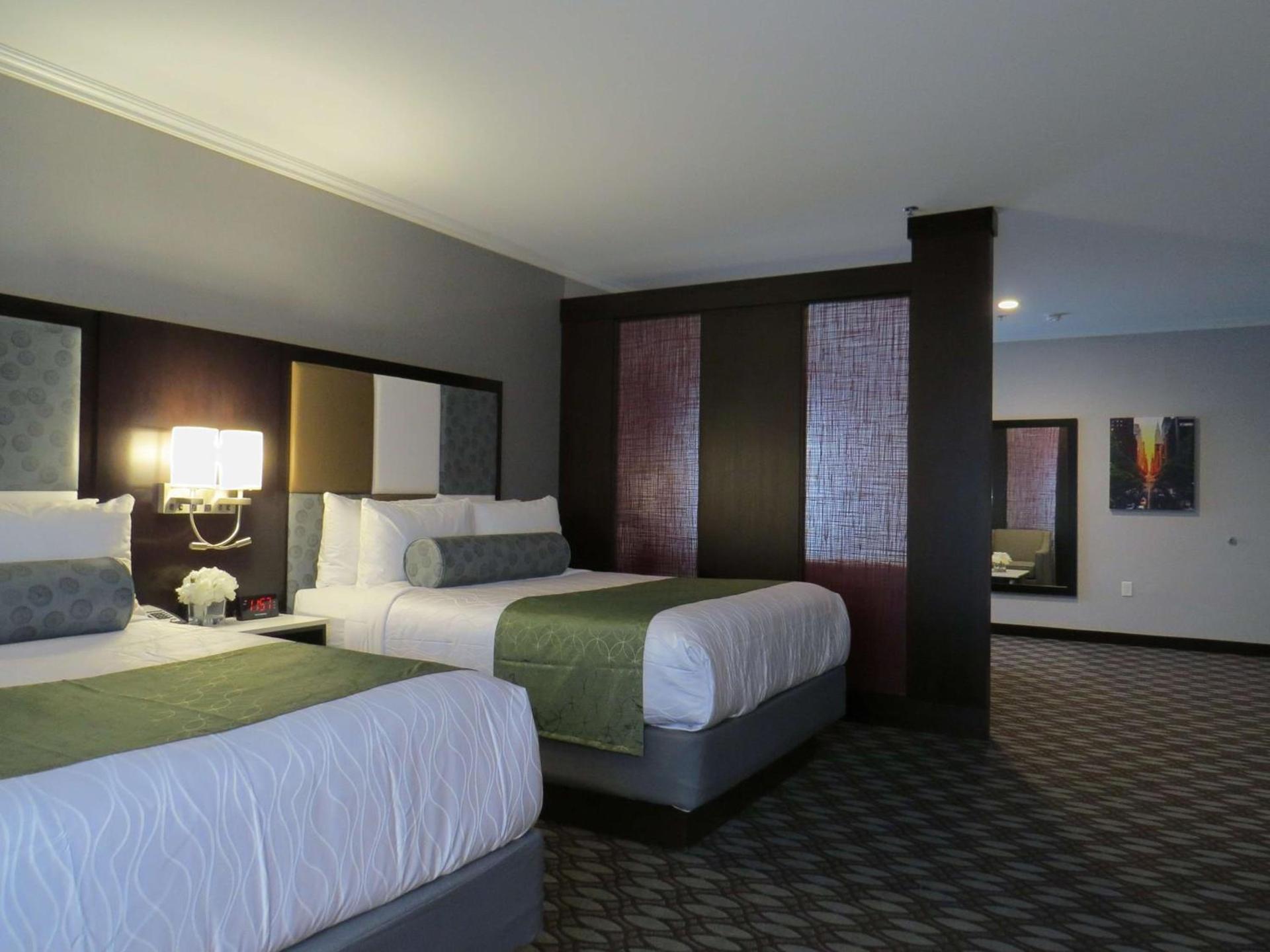 Best Western Premier NYC Gateway Hotel photo 18