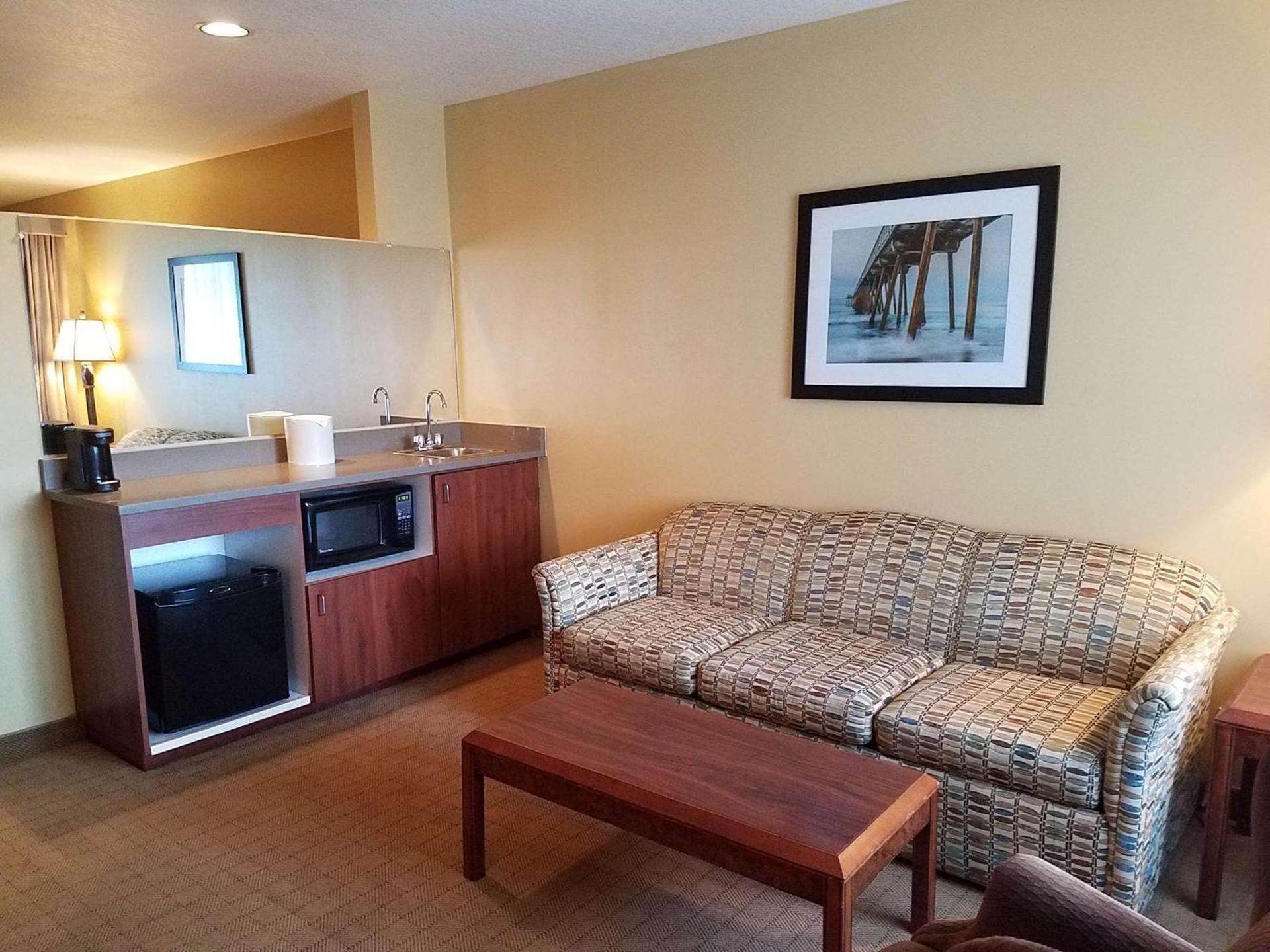 Best Western Salbasgeon Inn & Suites photo 25