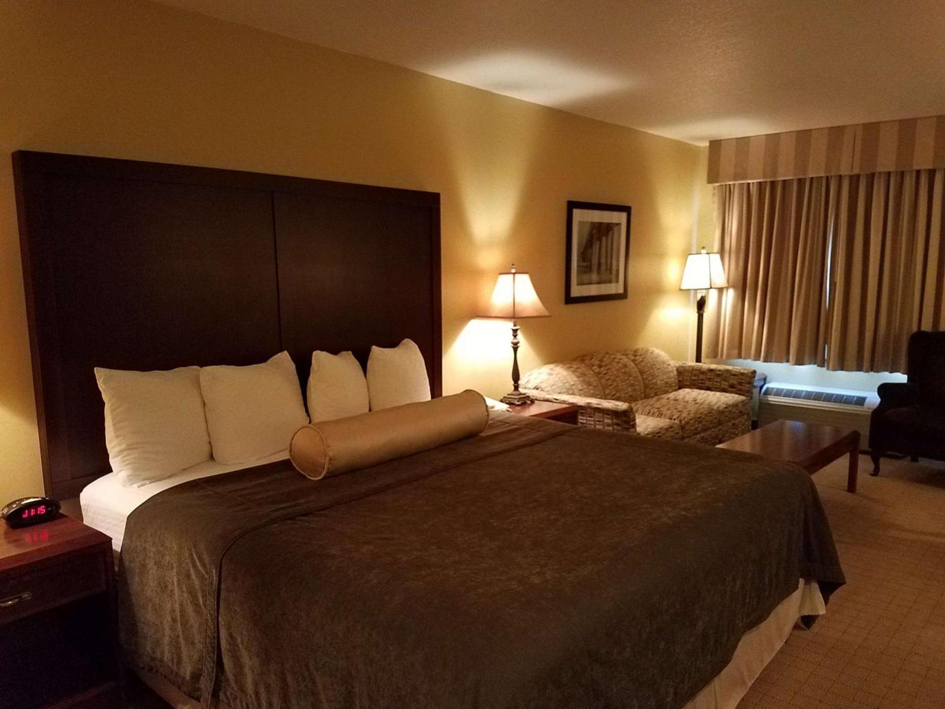 Best Western Salbasgeon Inn & Suites photo 26
