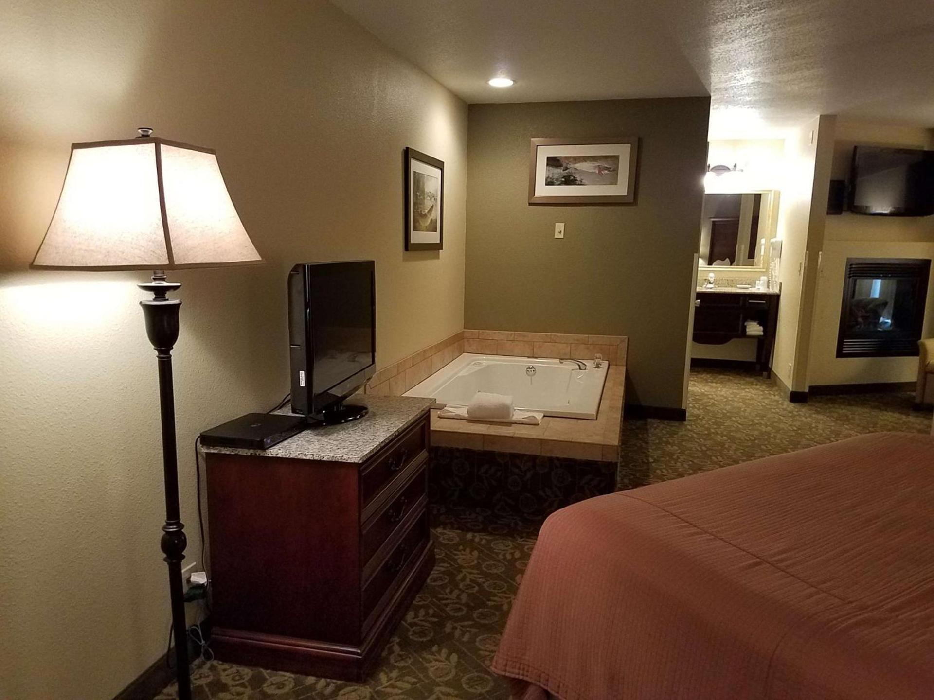 Best Western Salbasgeon Inn & Suites photo 27