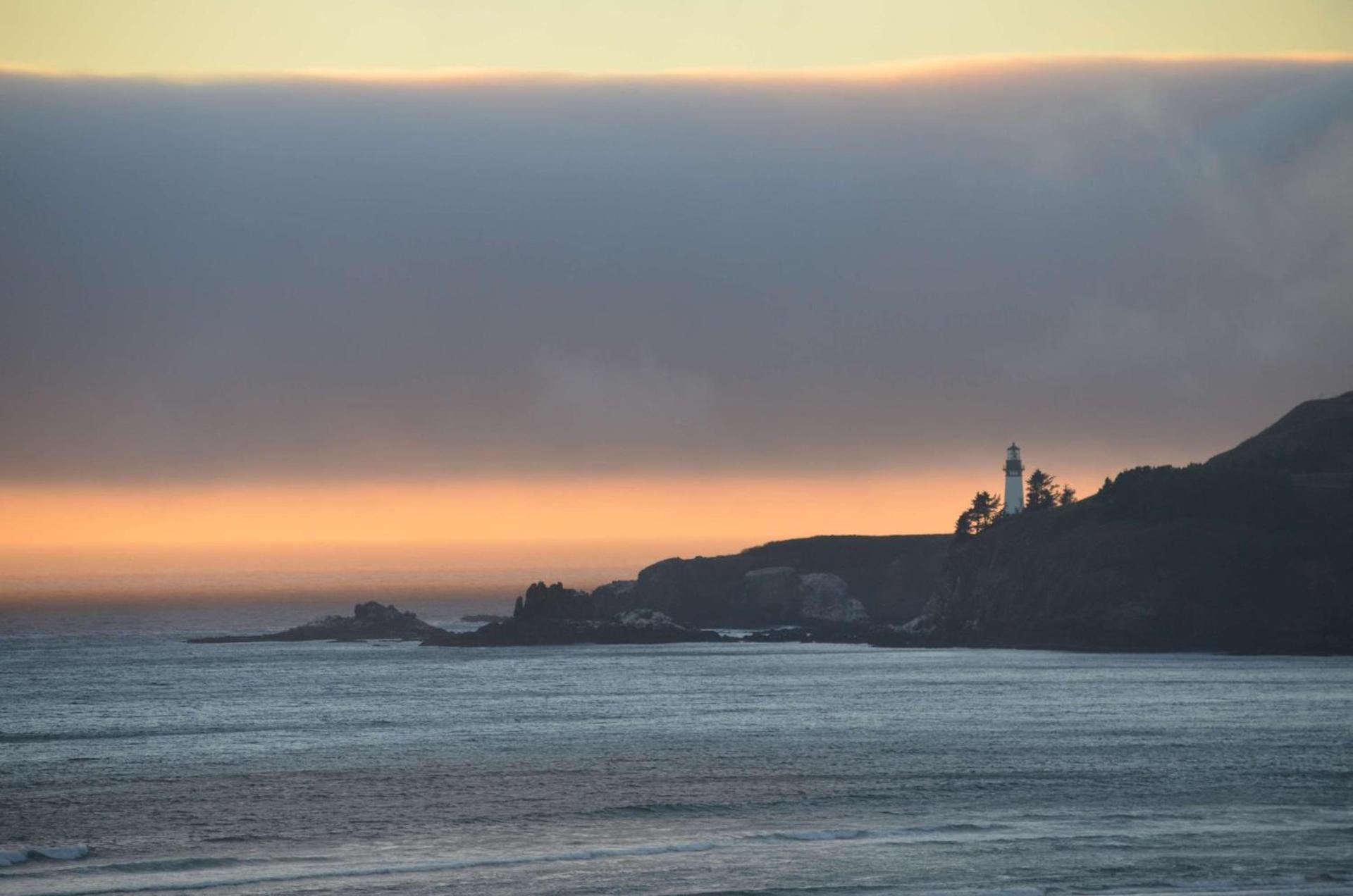 Best Western Plus Agate Beach Inn photo 36