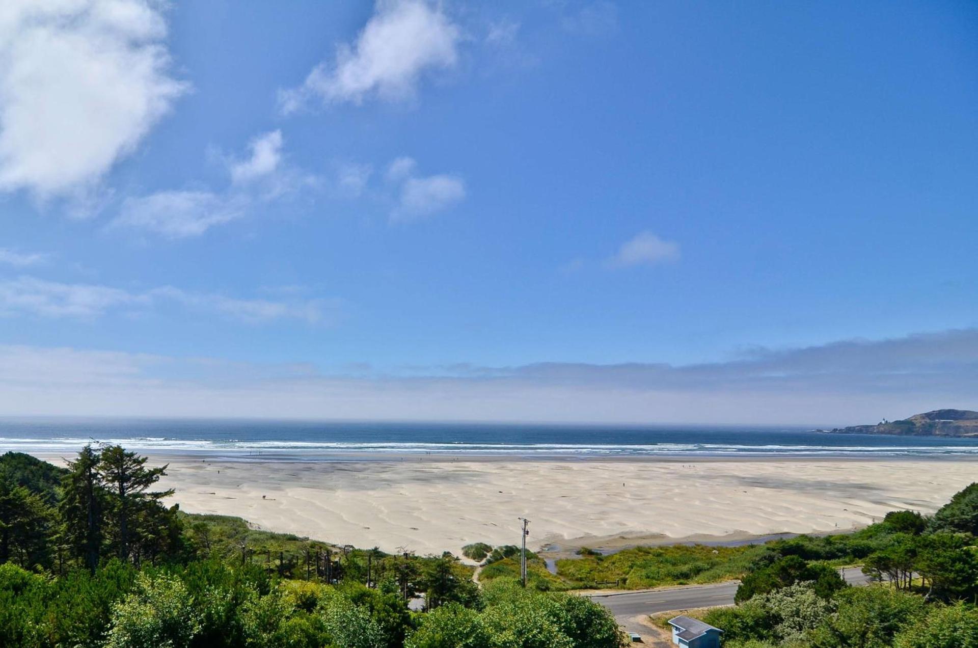 Best Western Plus Agate Beach Inn photo 25