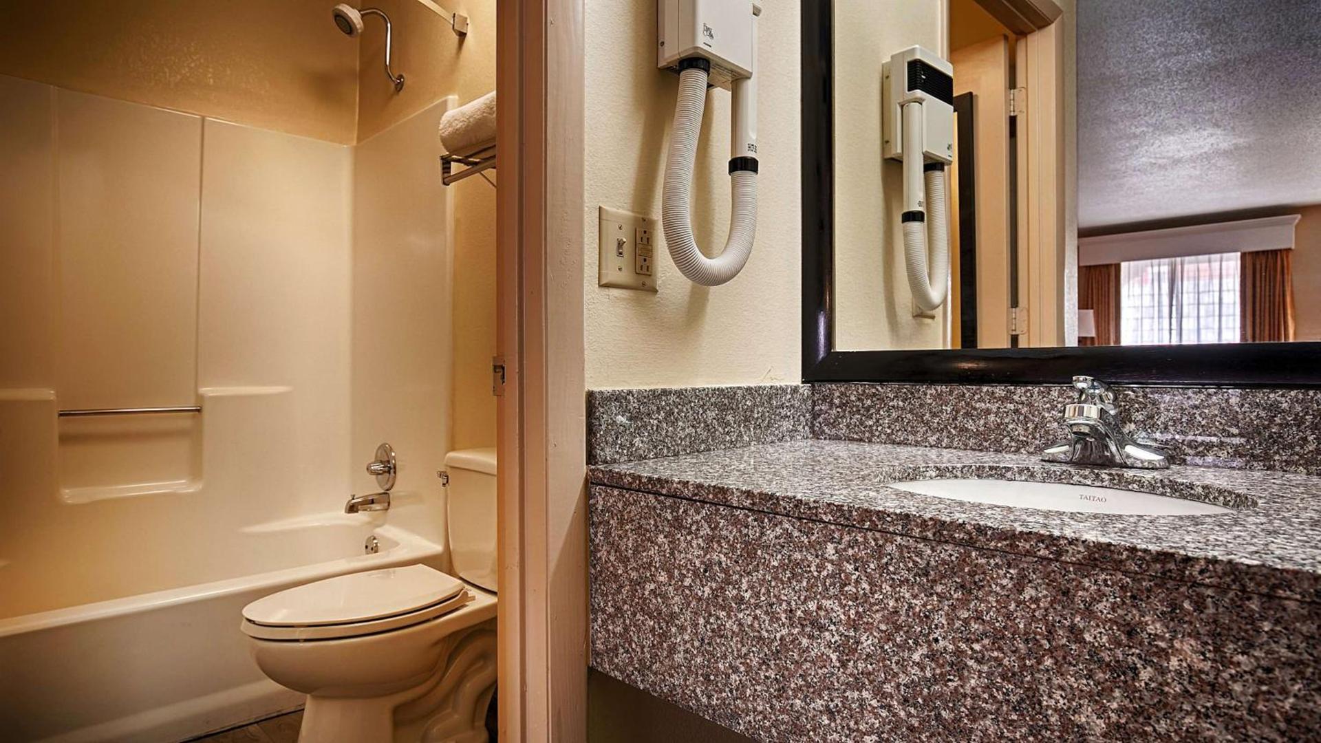 Best Western Royal Inn photo 11