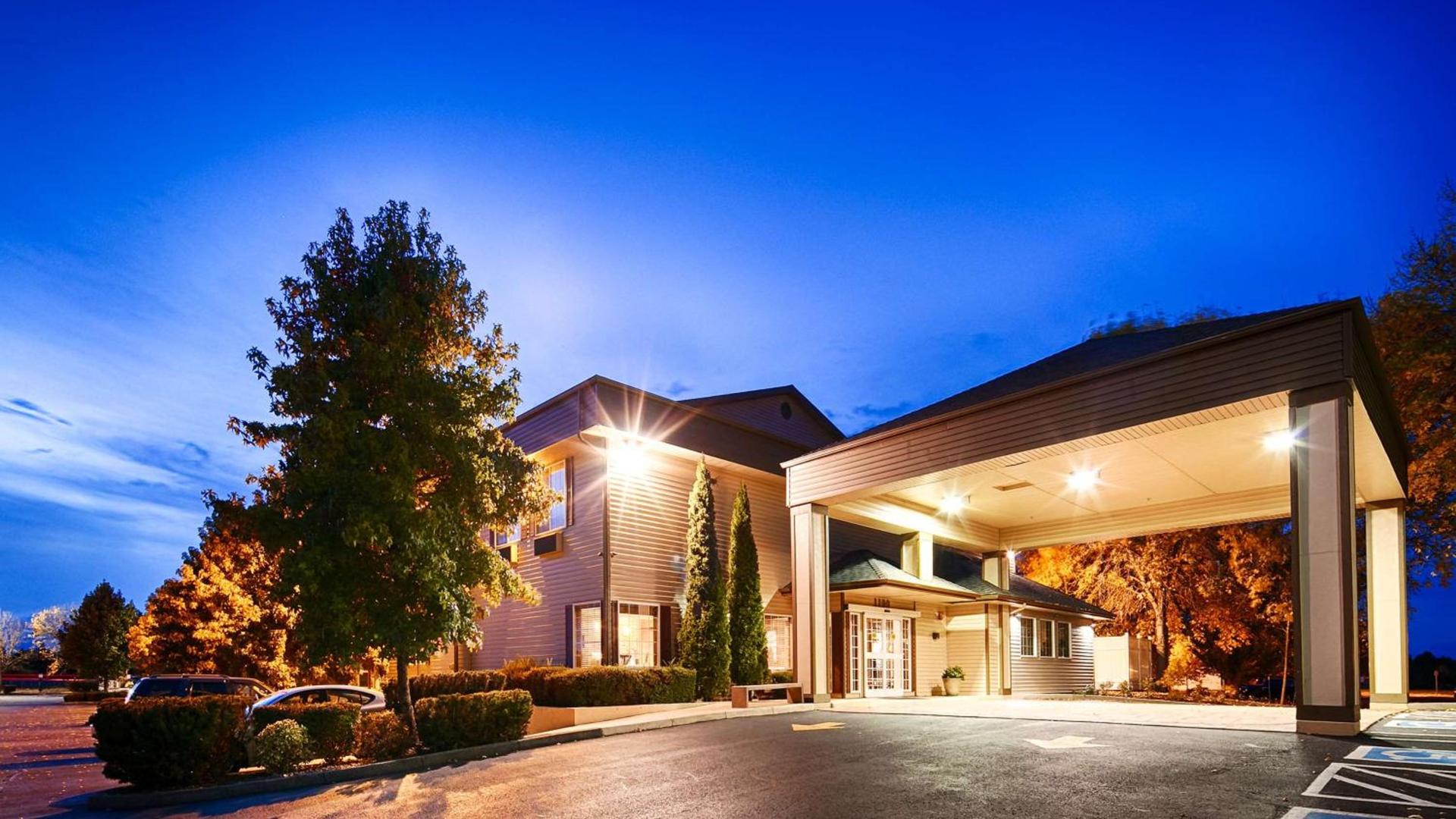 Best Western Plus Prairie Inn photo 23