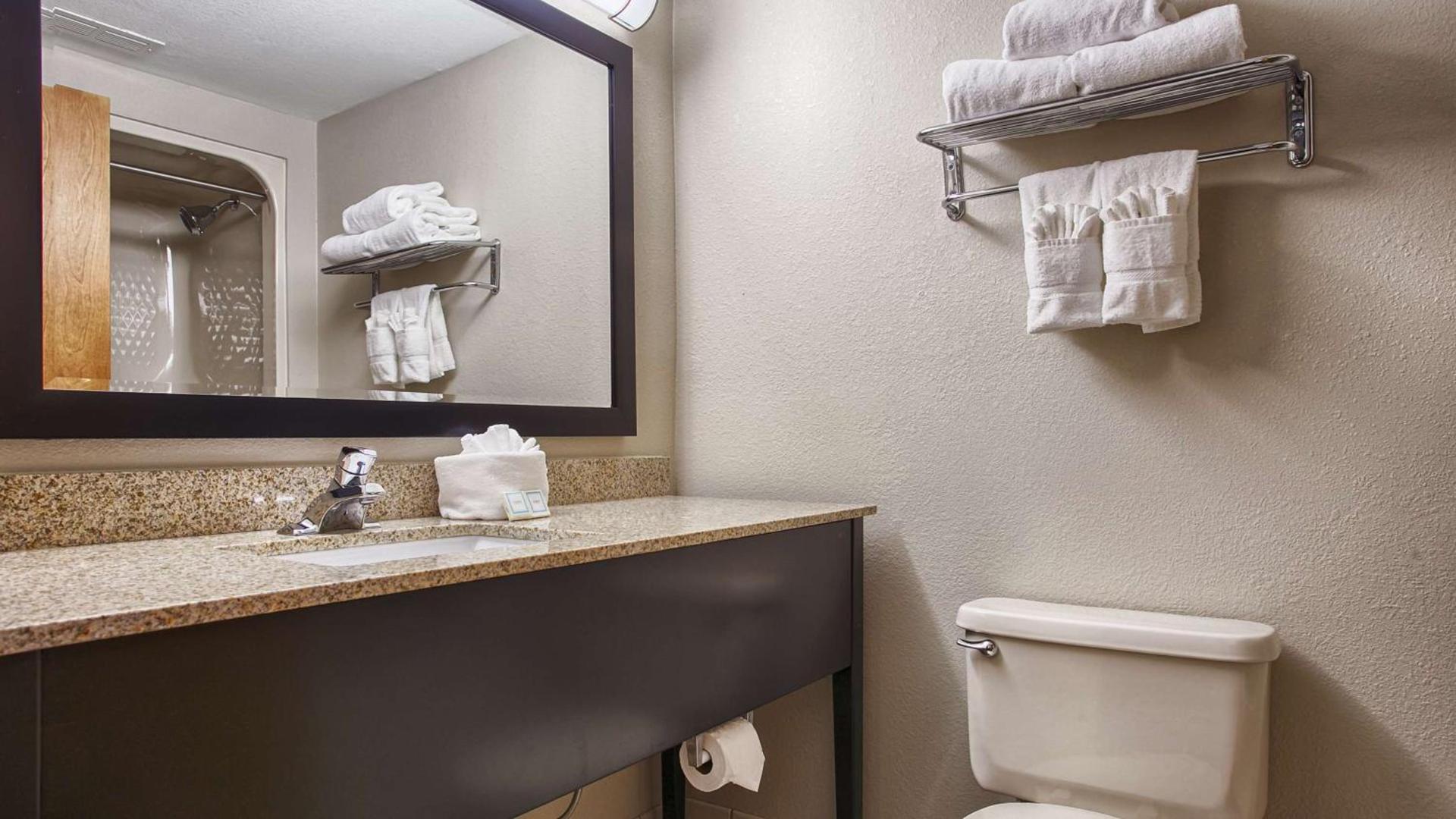Best Western Executive Inn & Suites photo 8