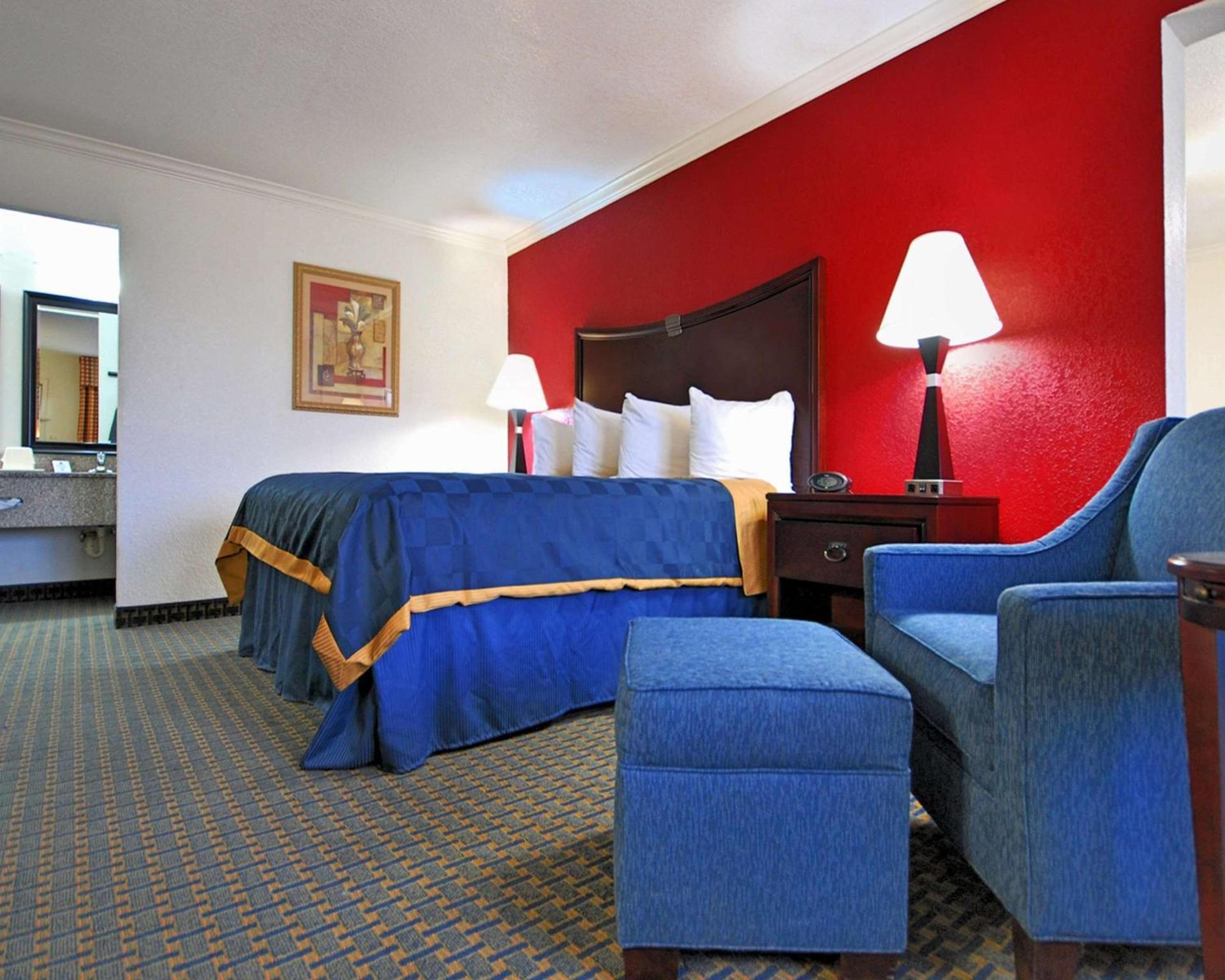Americas Best Value Inn Kingsville photo 18