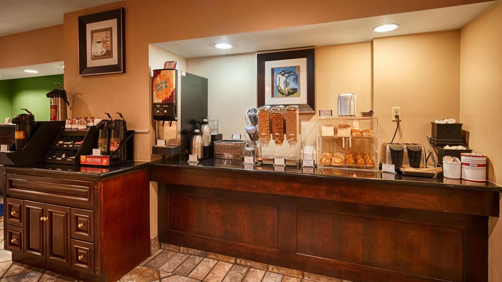 Best Western San Marcos photo 7