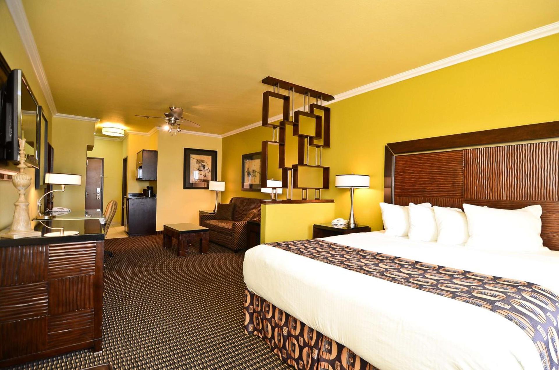 Best Western Plus Christopher Inn & Suites photo 11