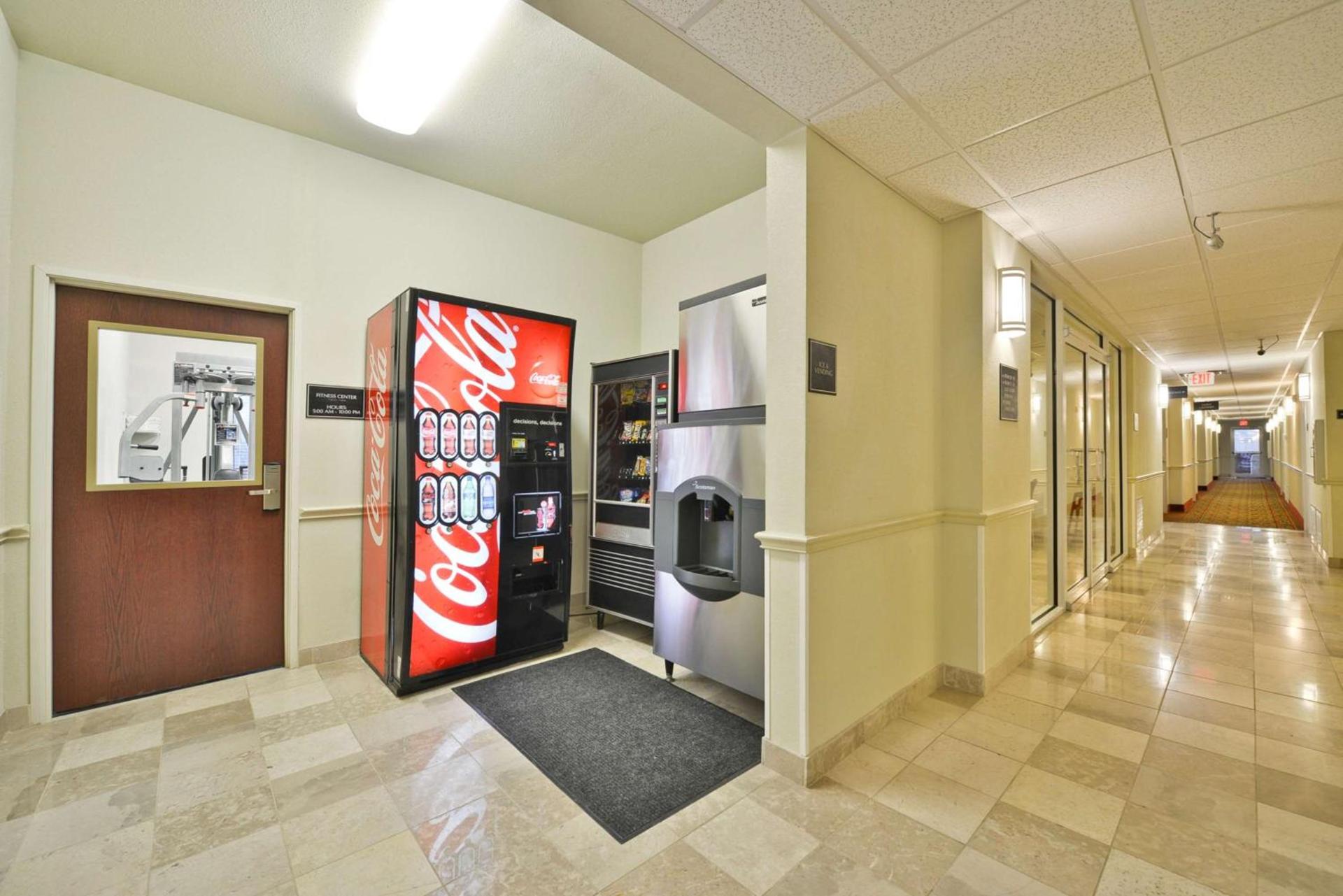 Best Western Limestone Inn and Suites photo 13