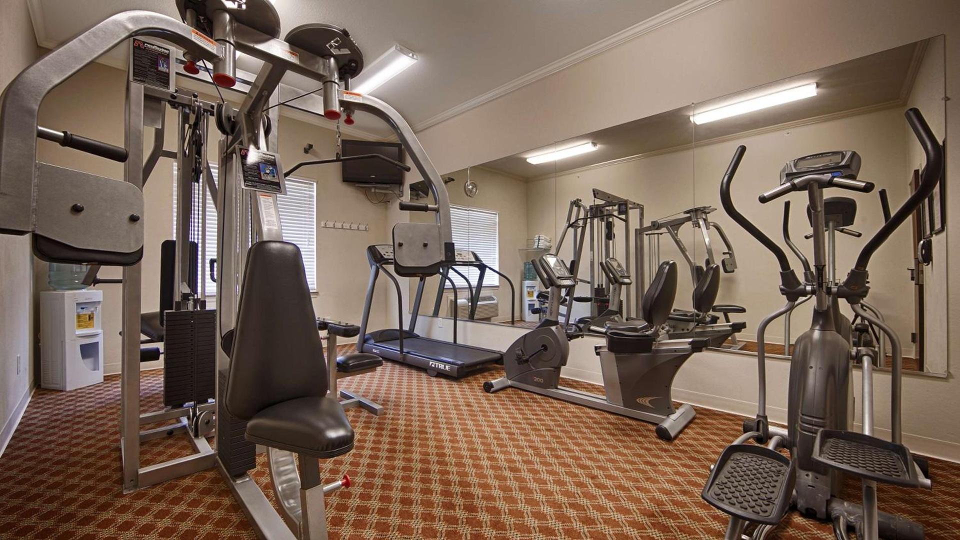 Best Western Limestone Inn and Suites photo 23