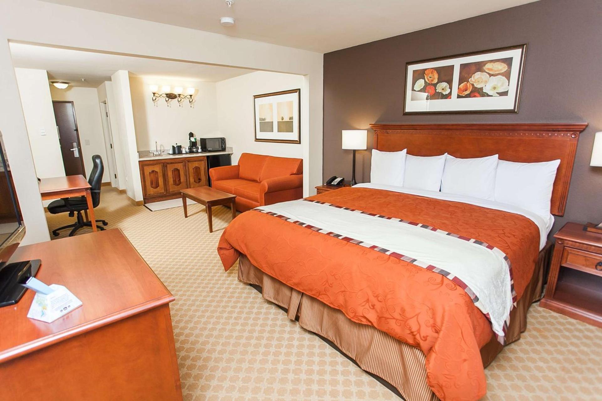 Best Western Plus Georgetown Inn & Suites photo 17