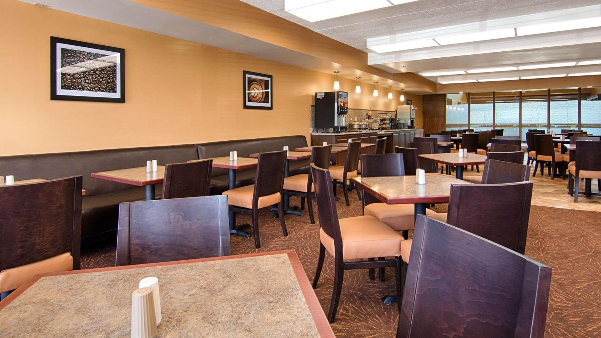 Best Western Executive Inn Kenosha - Pleasant Prairie photo 20