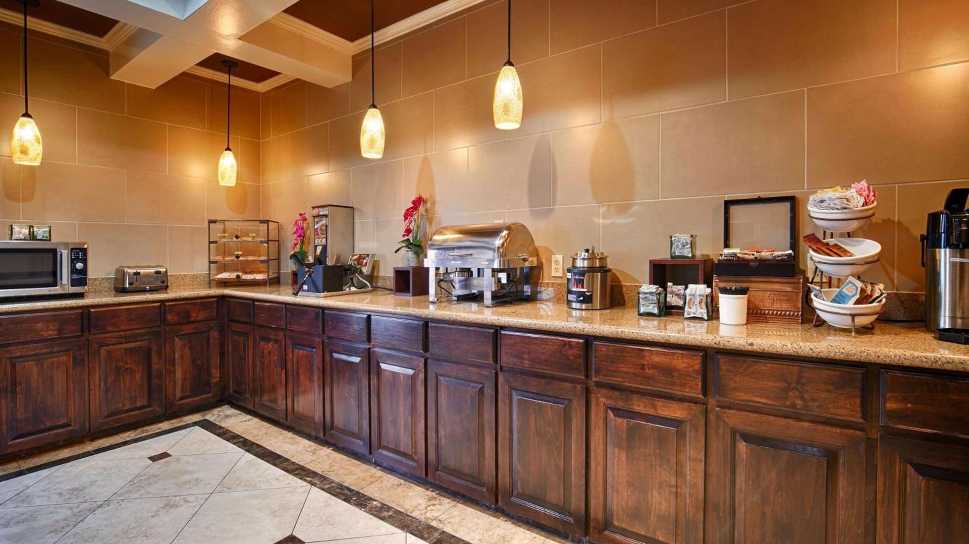 Best Western Plus Georgetown Inn & Suites photo 8