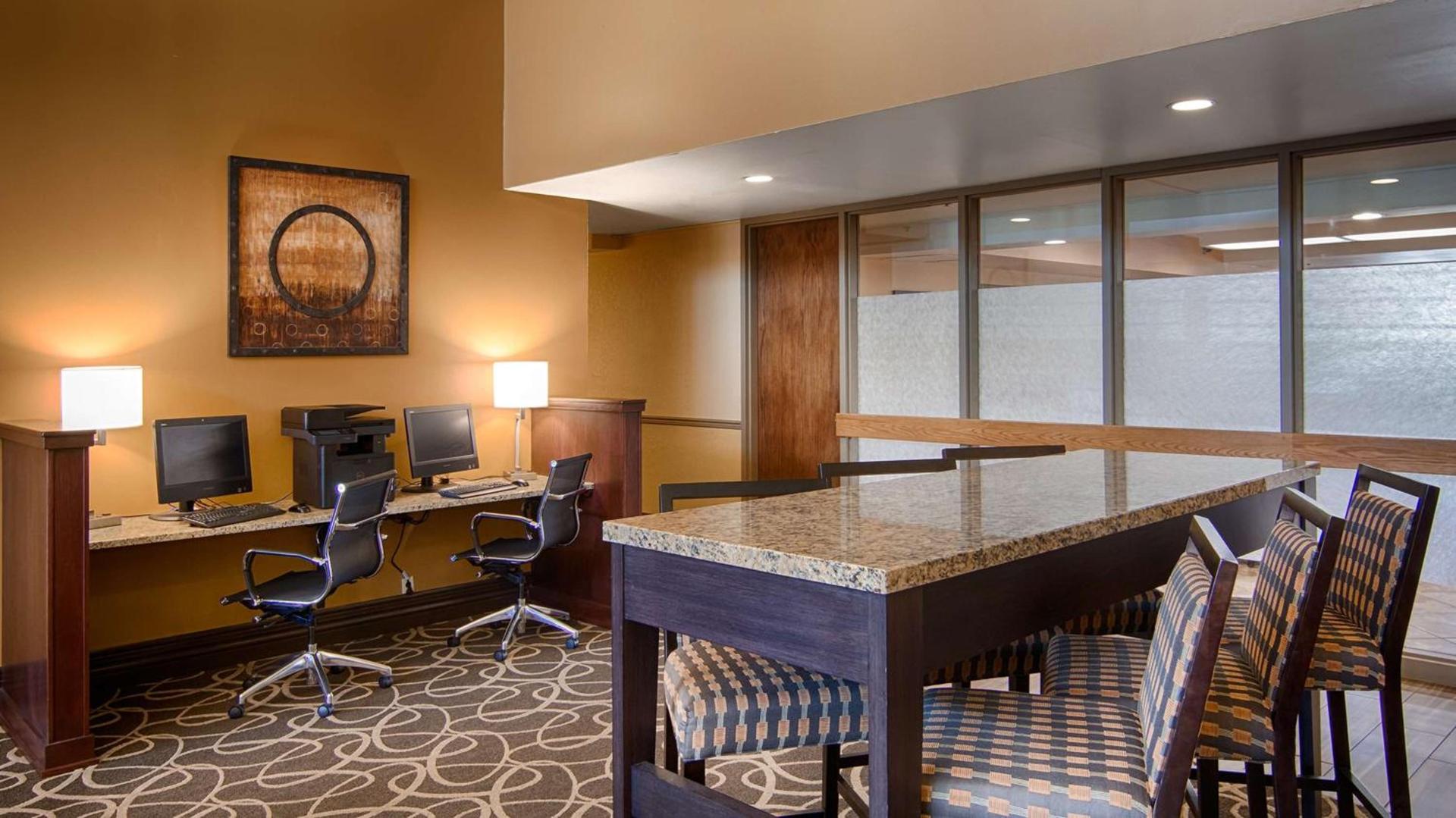 Best Western Executive Inn Kenosha - Pleasant Prairie photo 25