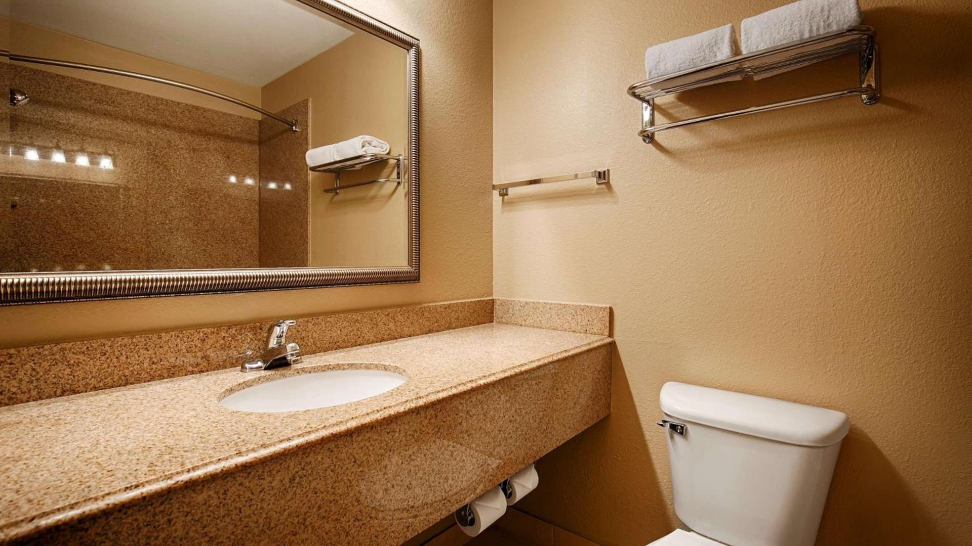 Best Western Plus Georgetown Inn & Suites photo 24