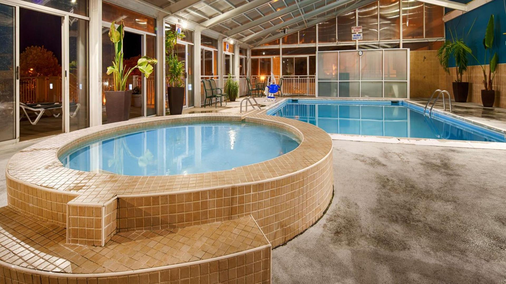 Sandcastle Resort photo 4