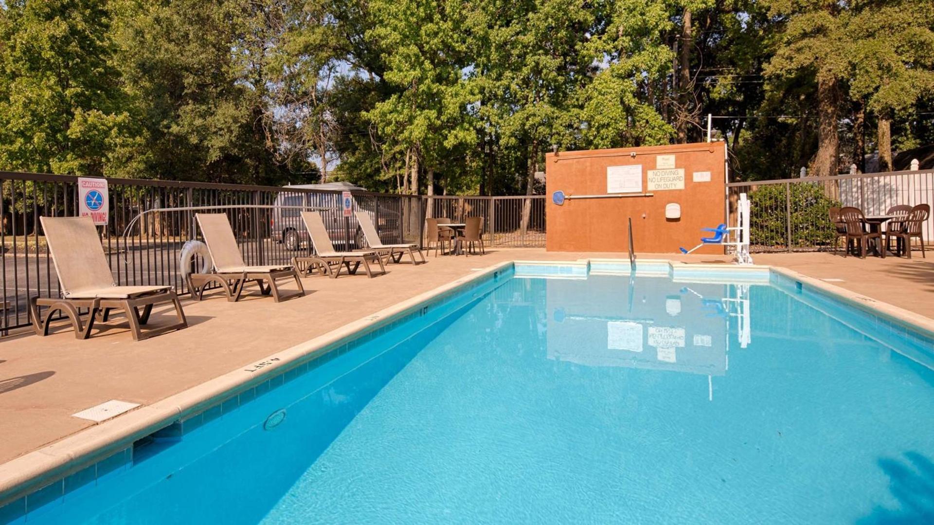 Best Western Plus Richmond photo 7