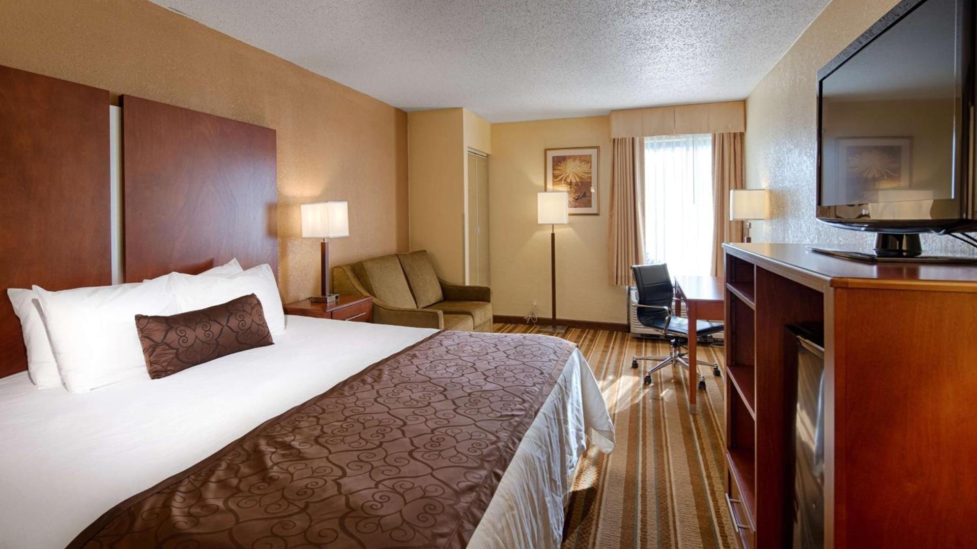 Best Western Plus Richmond photo 18