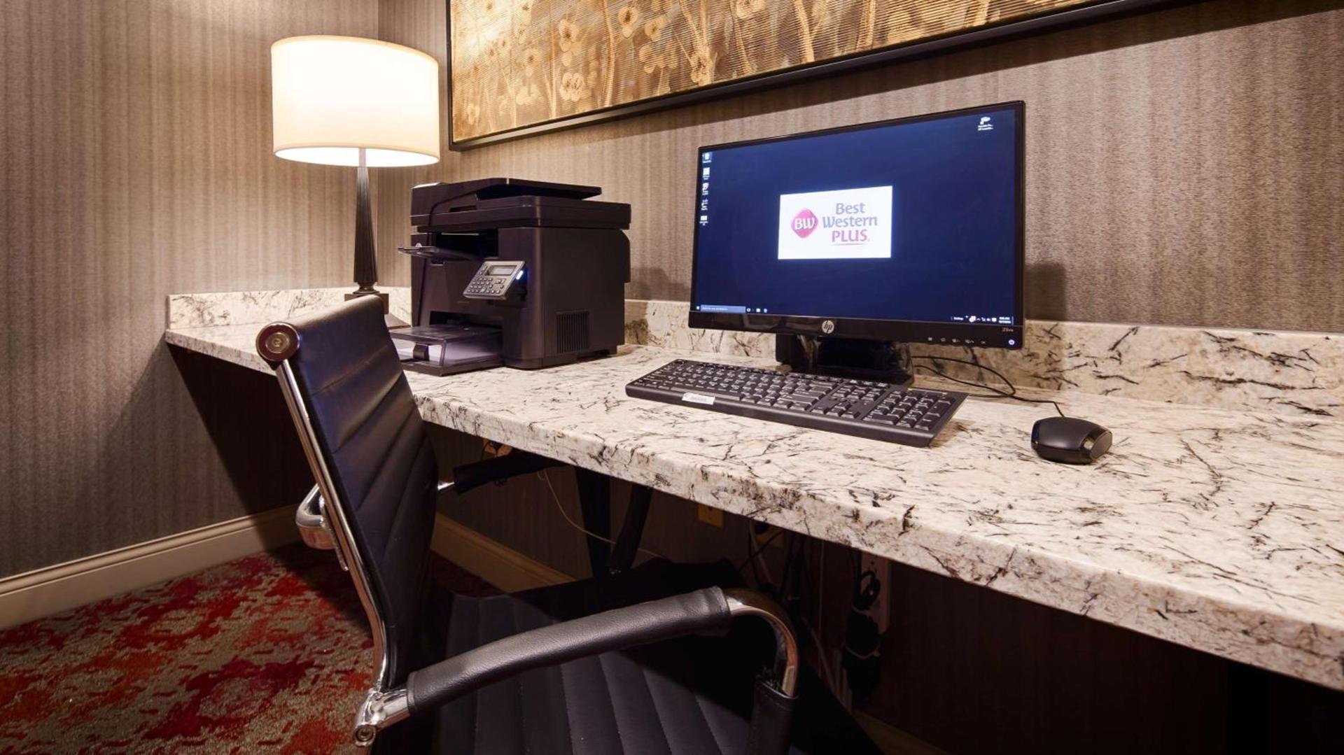 Best Western Plus Stevens County Inn photo 18