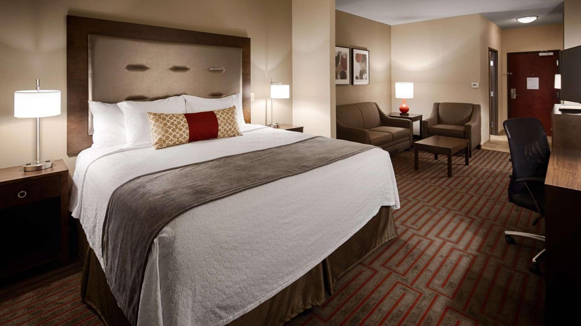 Best Western Plus Stevens County Inn photo 4