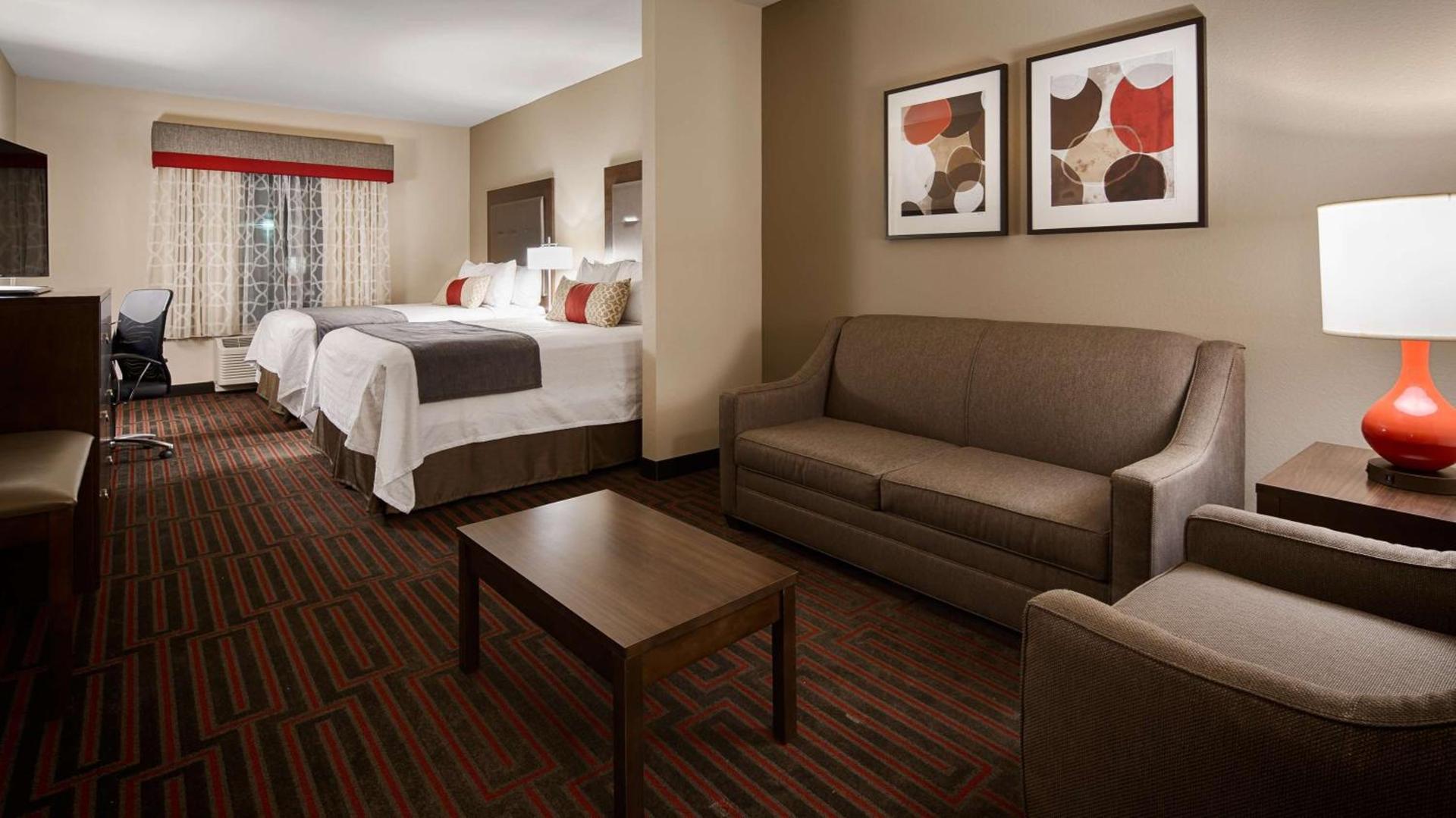 Best Western Plus Stevens County Inn photo 3