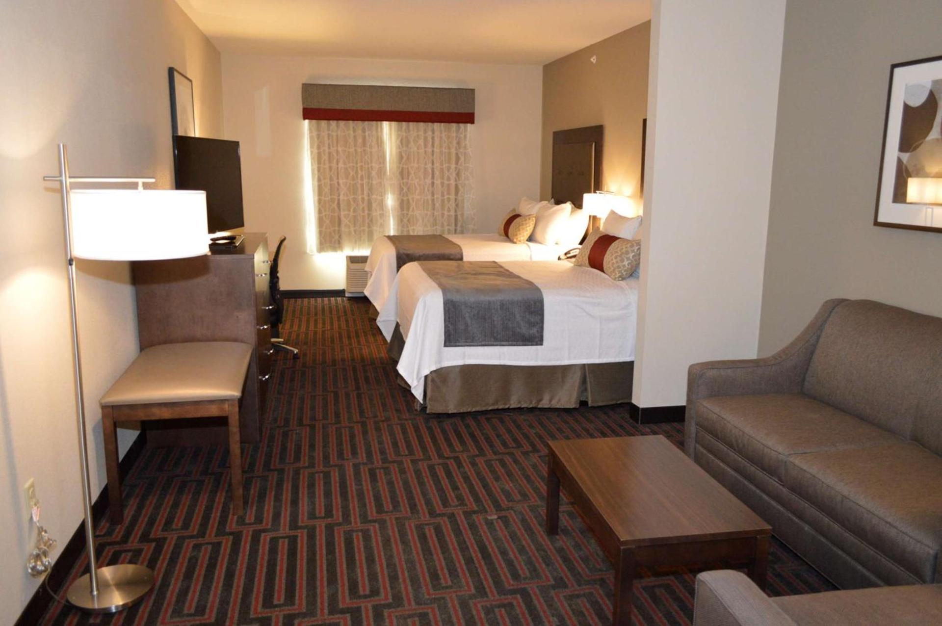 Best Western Plus Stevens County Inn photo 13