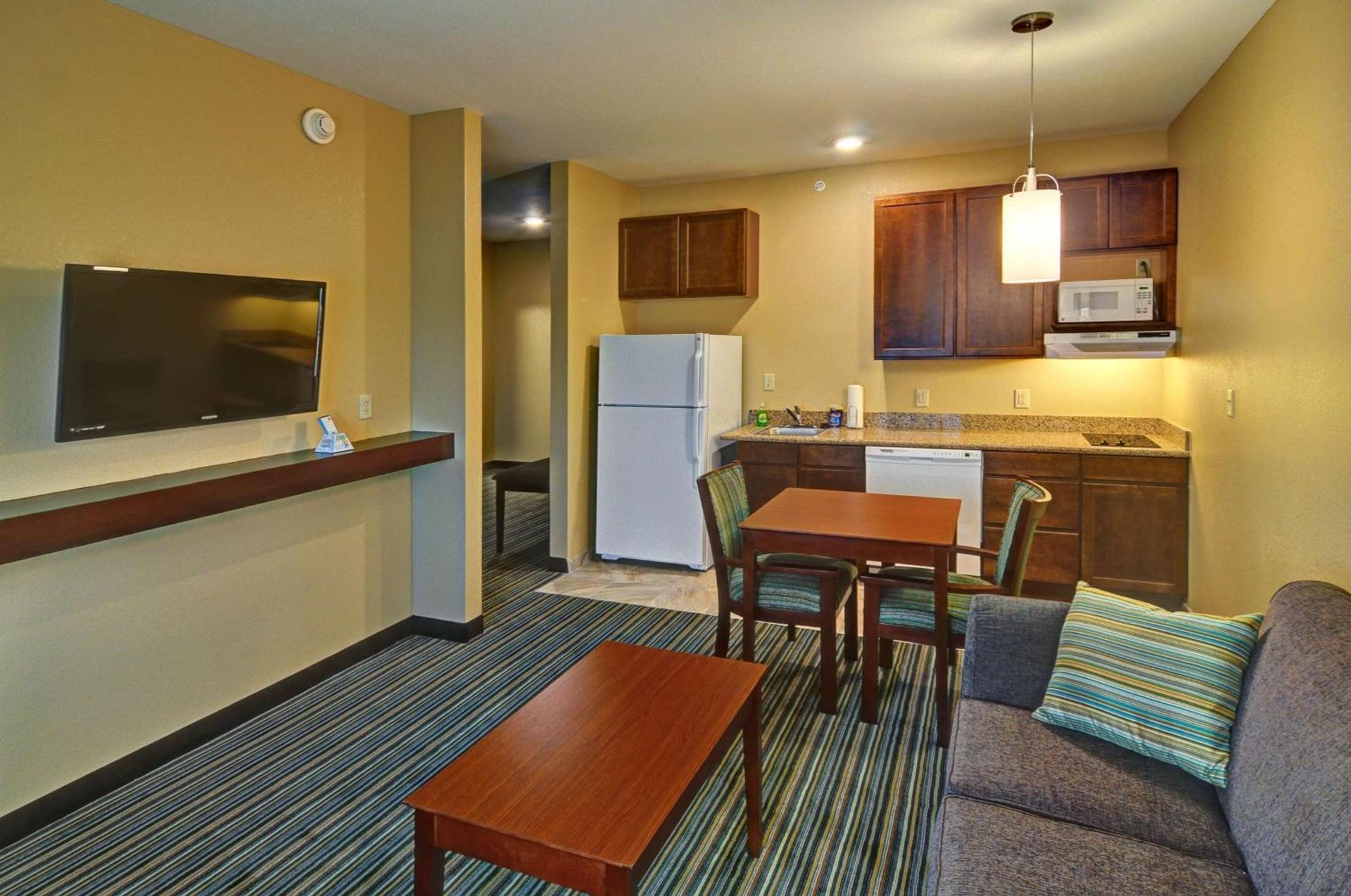 Best Western Plus Patterson Park Inn photo 22
