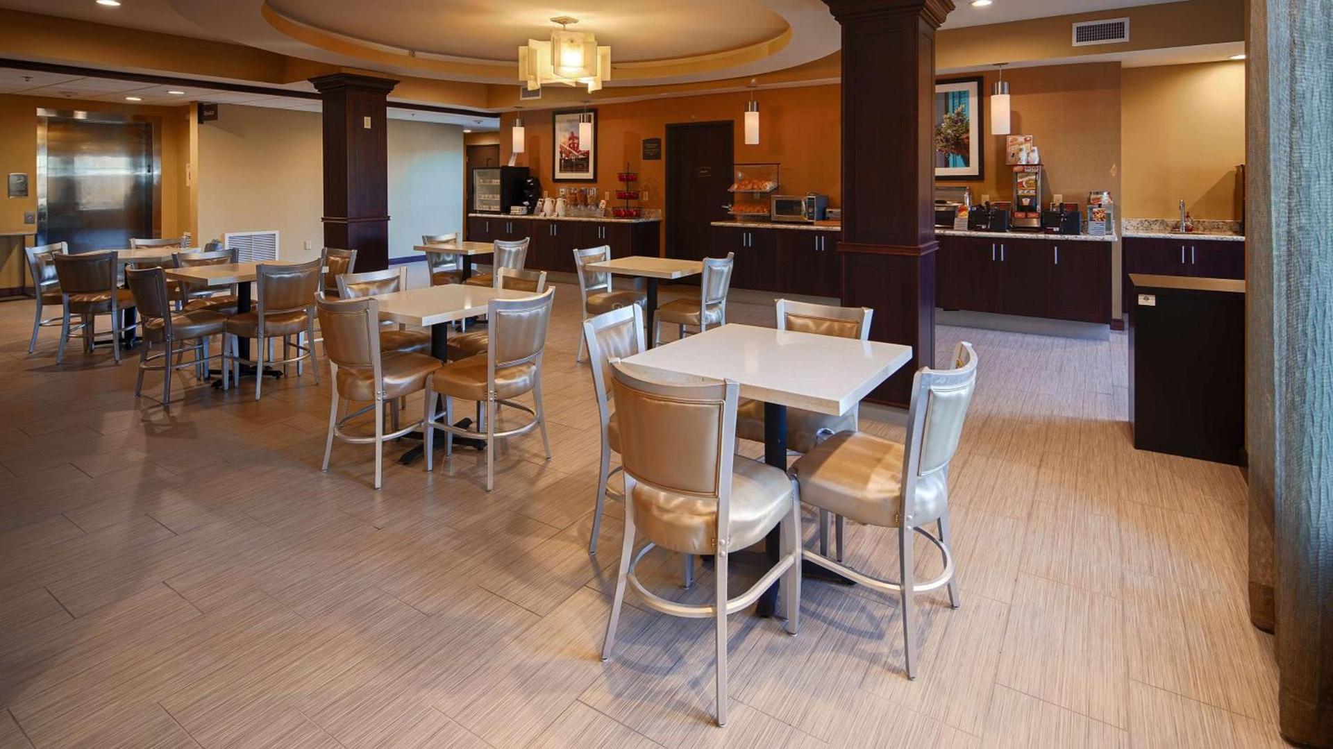 Best Western Plus New Orleans Airport Hotel photo 18