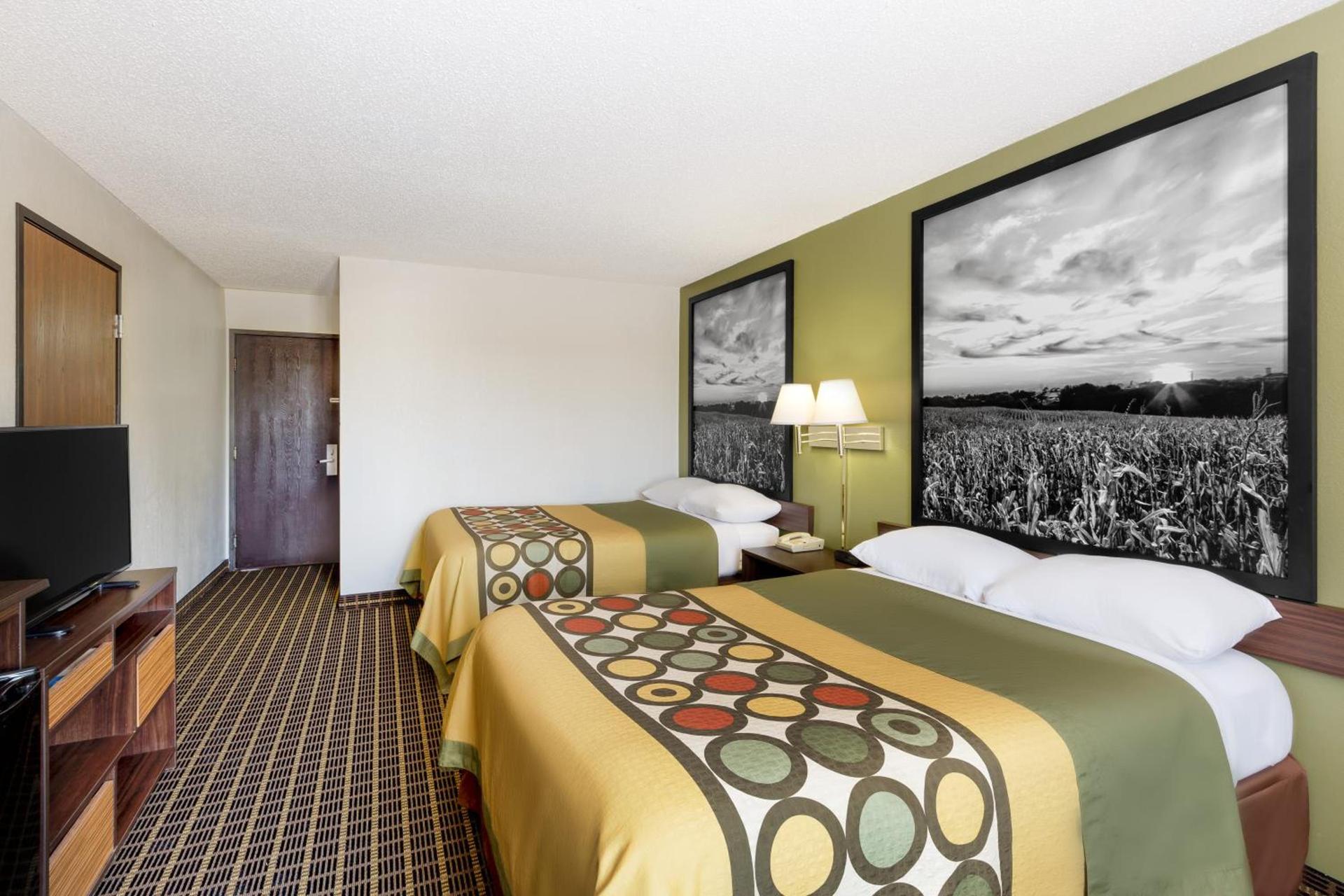 Super 8 by Wyndham Norfolk photo 20