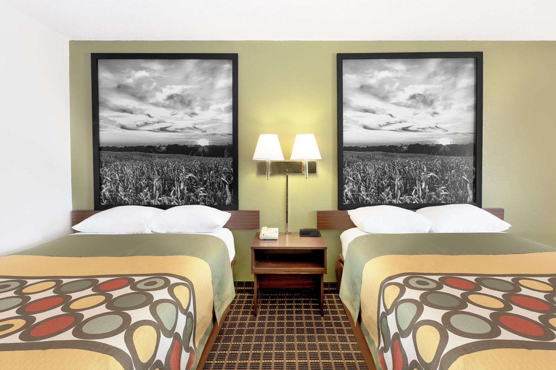 Super 8 by Wyndham Norfolk photo 15