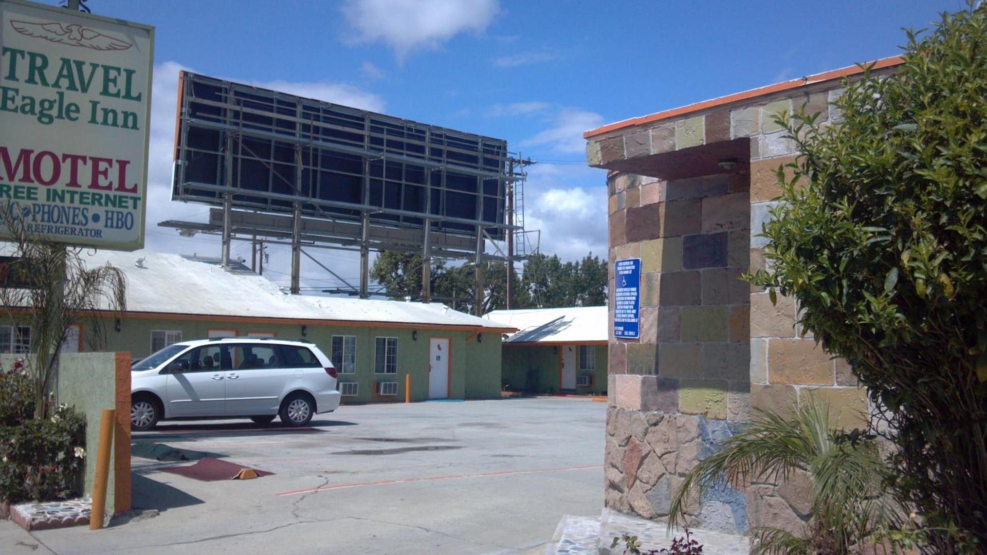 Travel Eagle Inn Motel photo 1