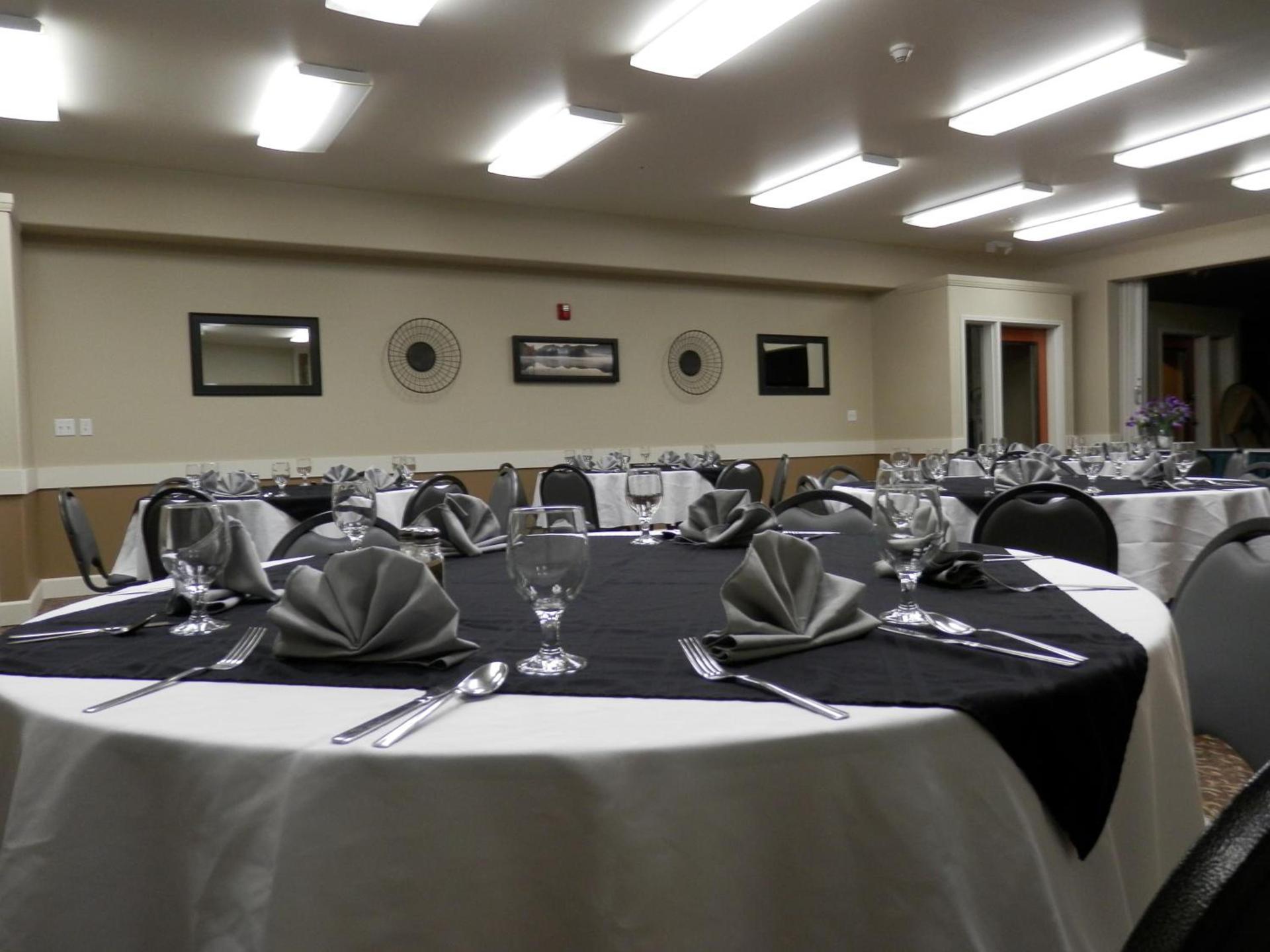 Grand View Inn & Suites photo 20