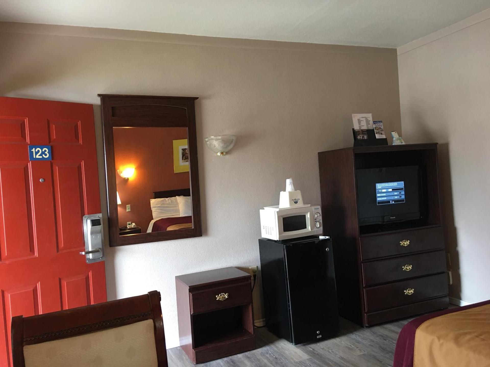 Americas Best Value Inn Ozona photo 28