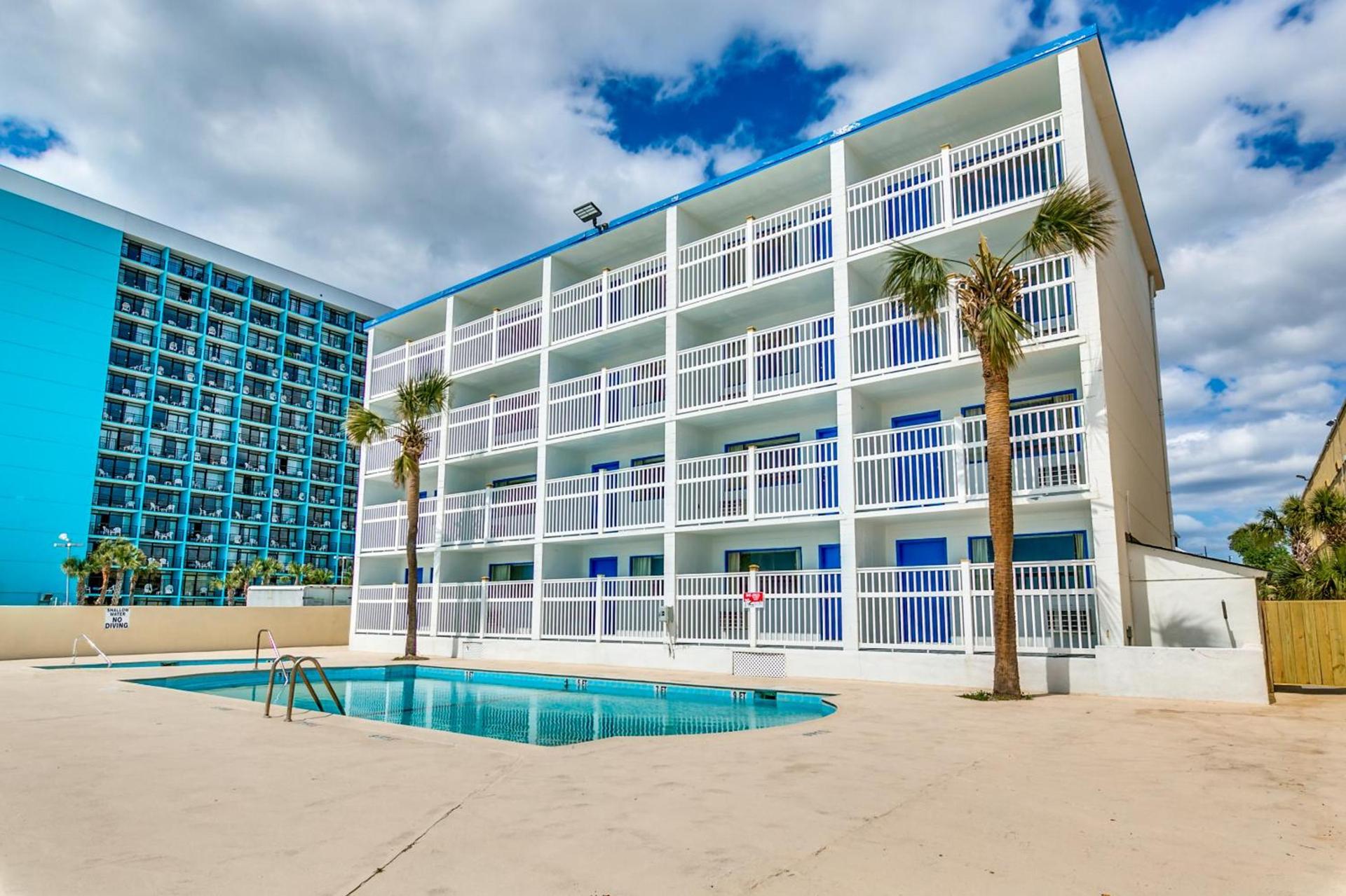 Beachcomber Inn & Suites photo 16