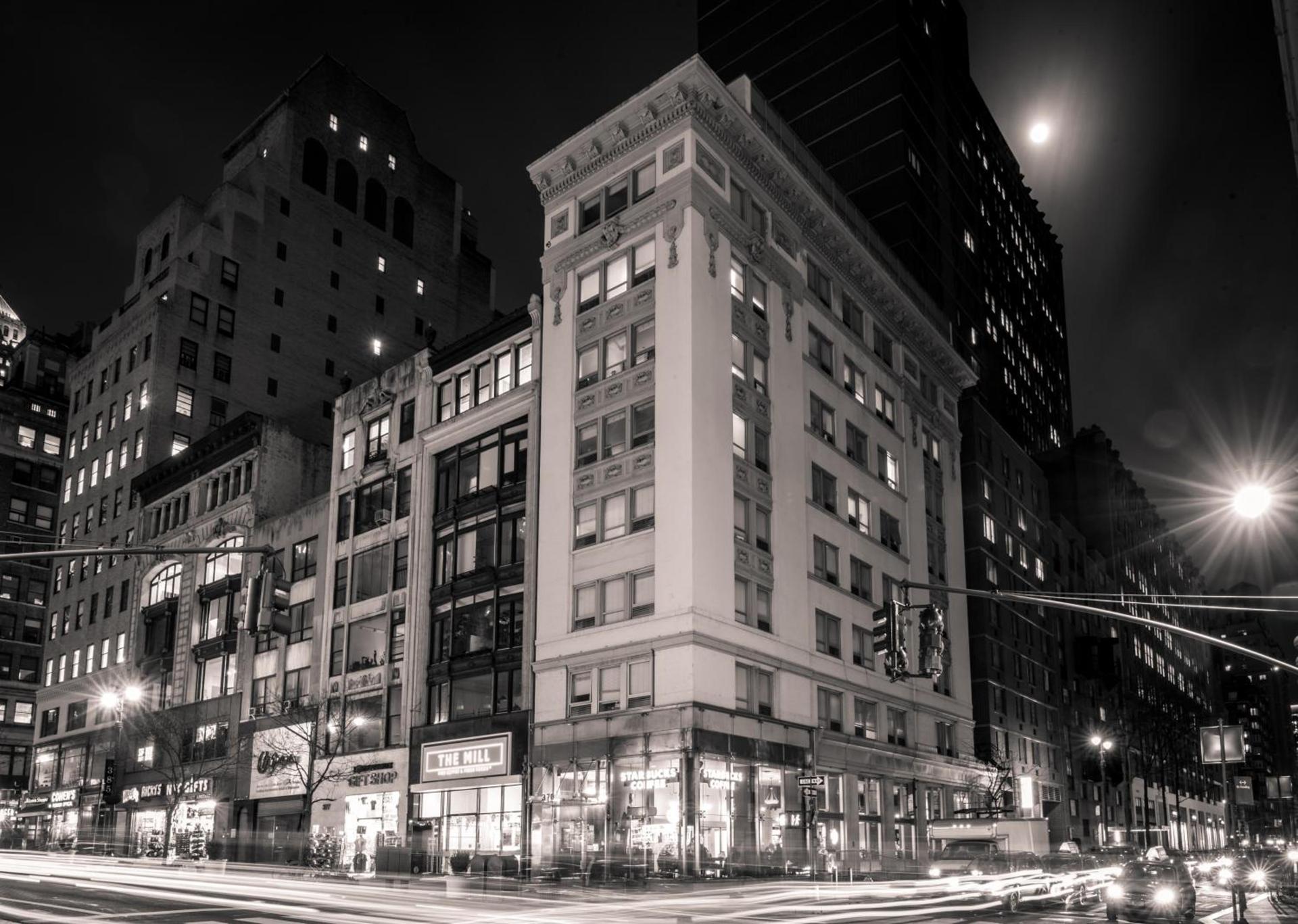 U Hotel Fifth Avenue, Empire State Building photo 19