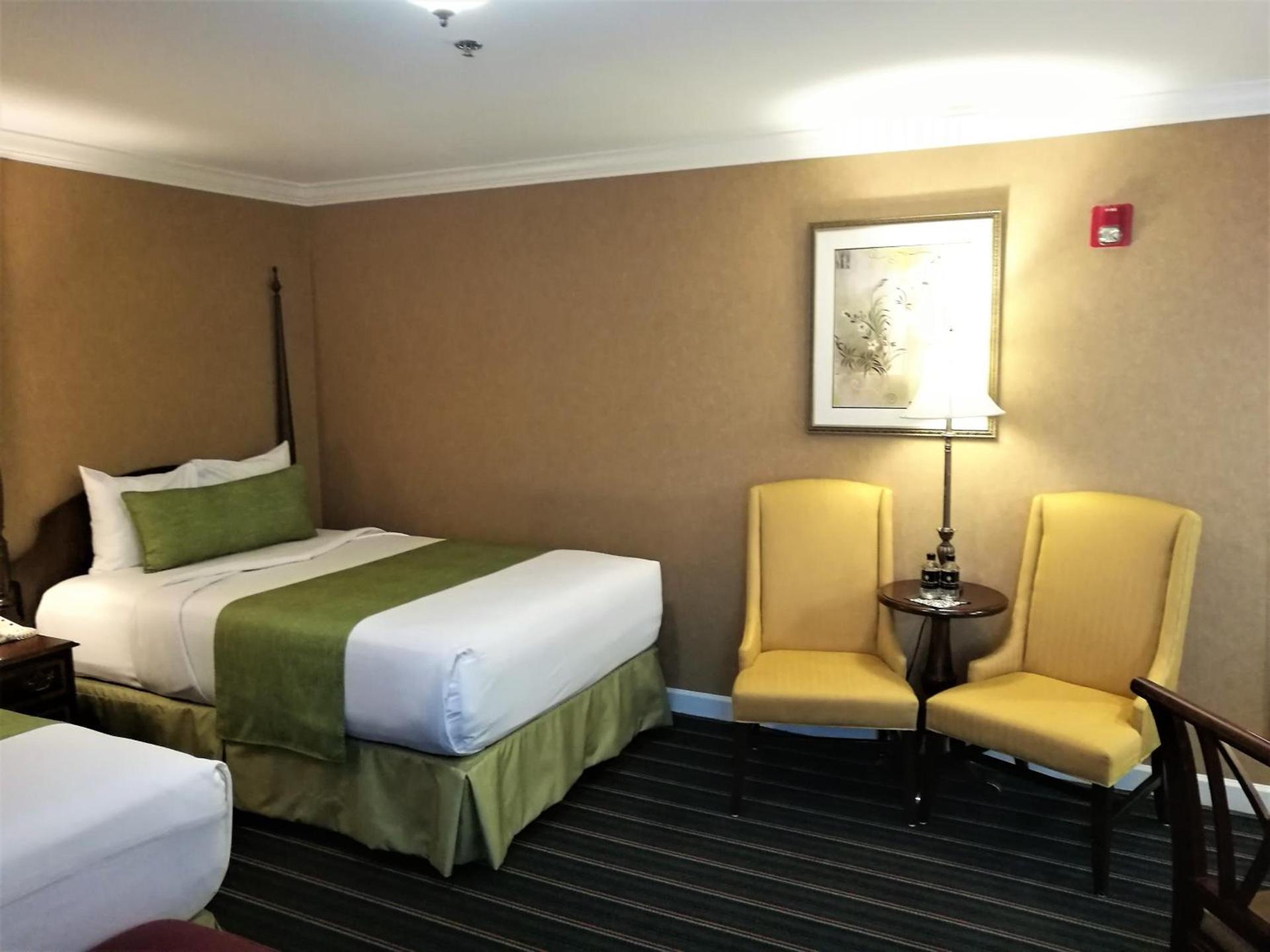 The Wilshire Grand Hotel photo 29