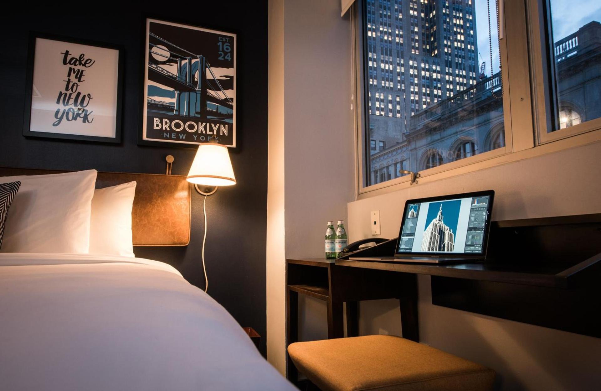 U Hotel Fifth Avenue, Empire State Building photo 4