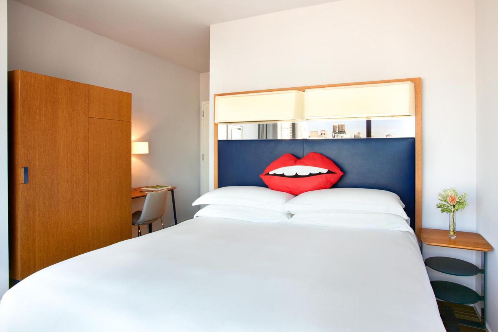 The Standard - East Village photo 2
