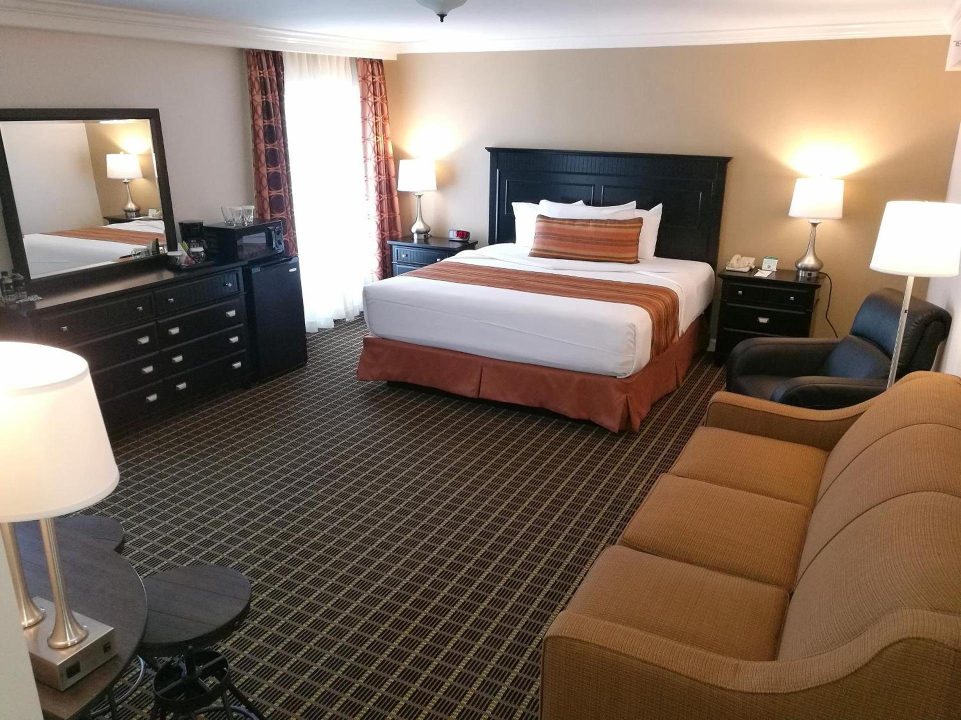 The Wilshire Grand Hotel photo 3