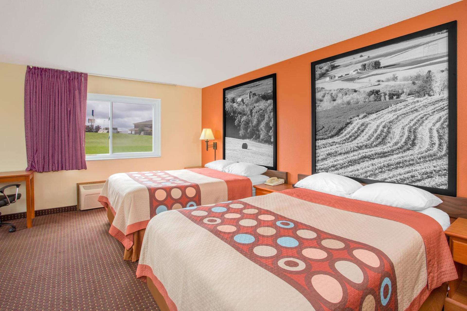 Super 8 by Wyndham Waverly photo 26