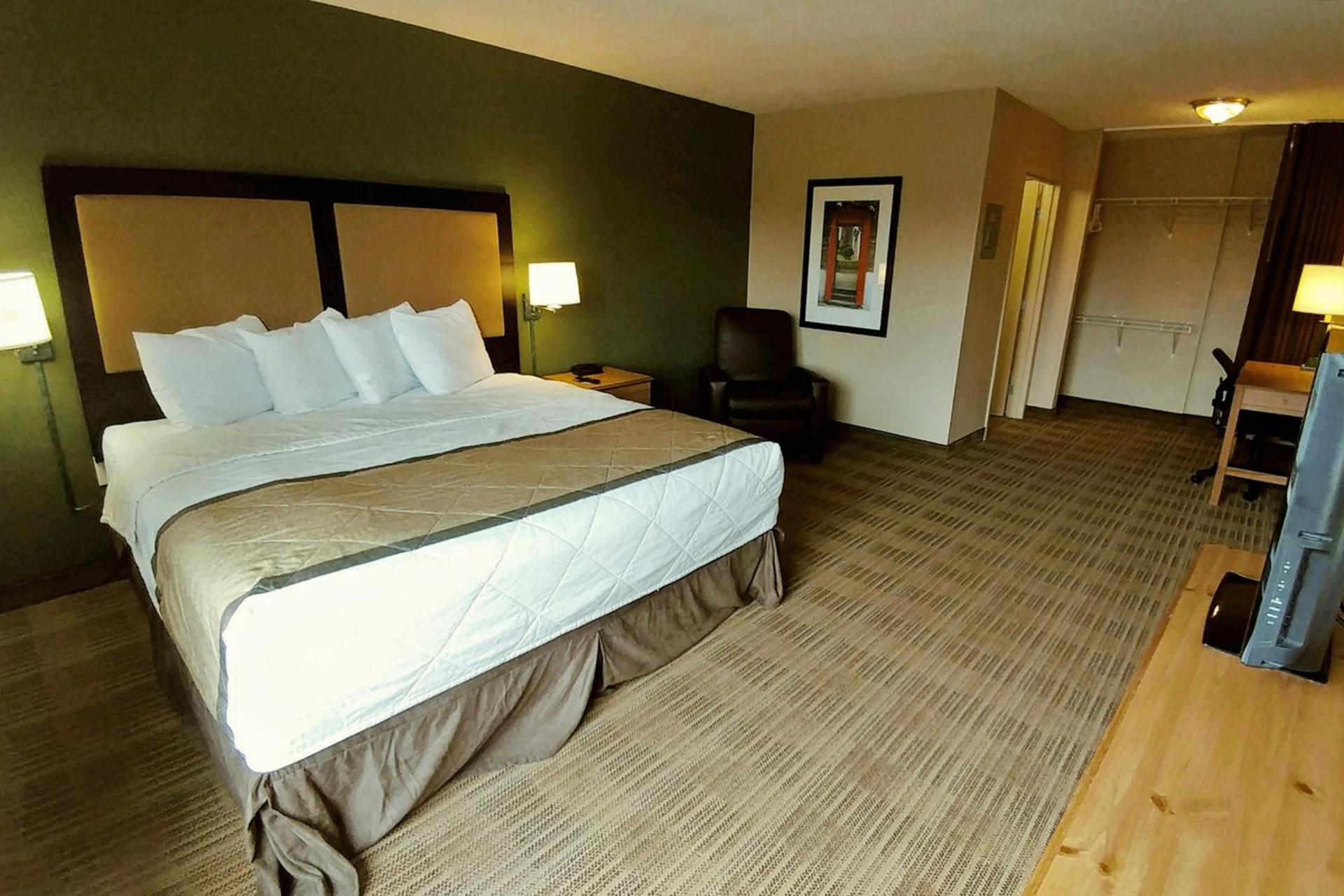 Extended Stay America Suites - Cleveland - Airport - North Olmsted photo 67