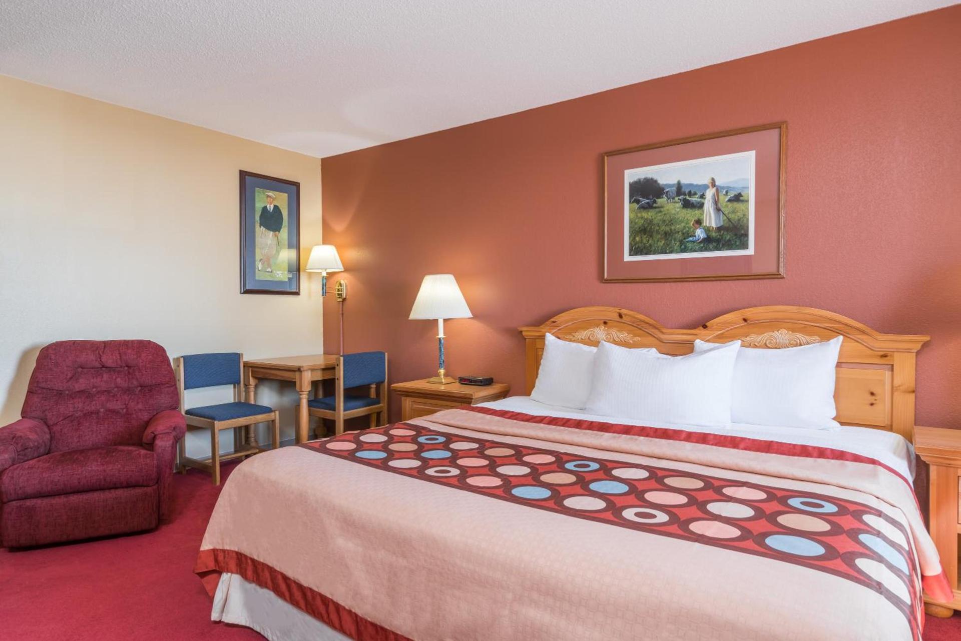 Super 8 by Wyndham Baxter/Brainerd Area photo 14