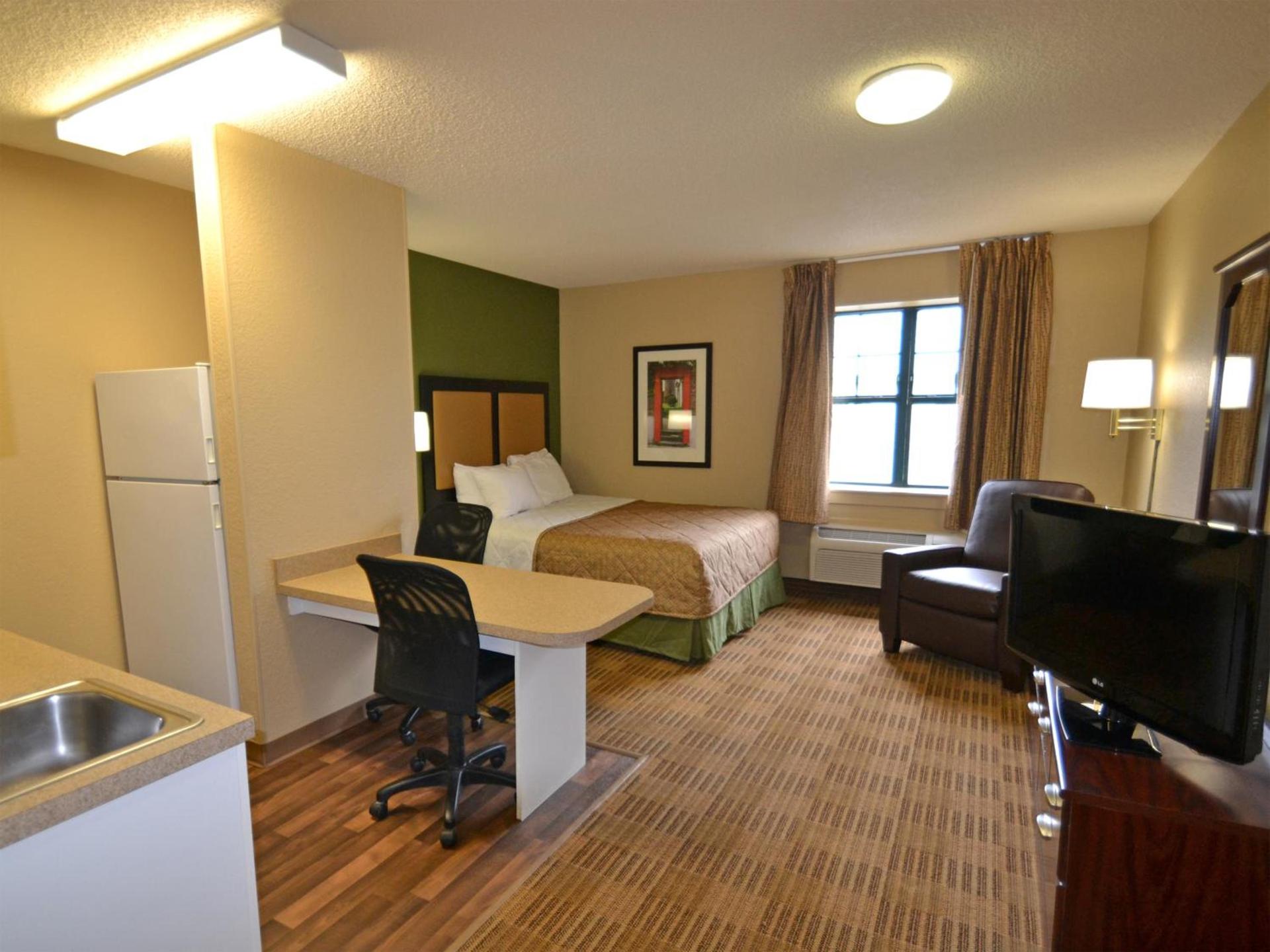 Extended Stay America Suites - Toledo - Holland photo 9