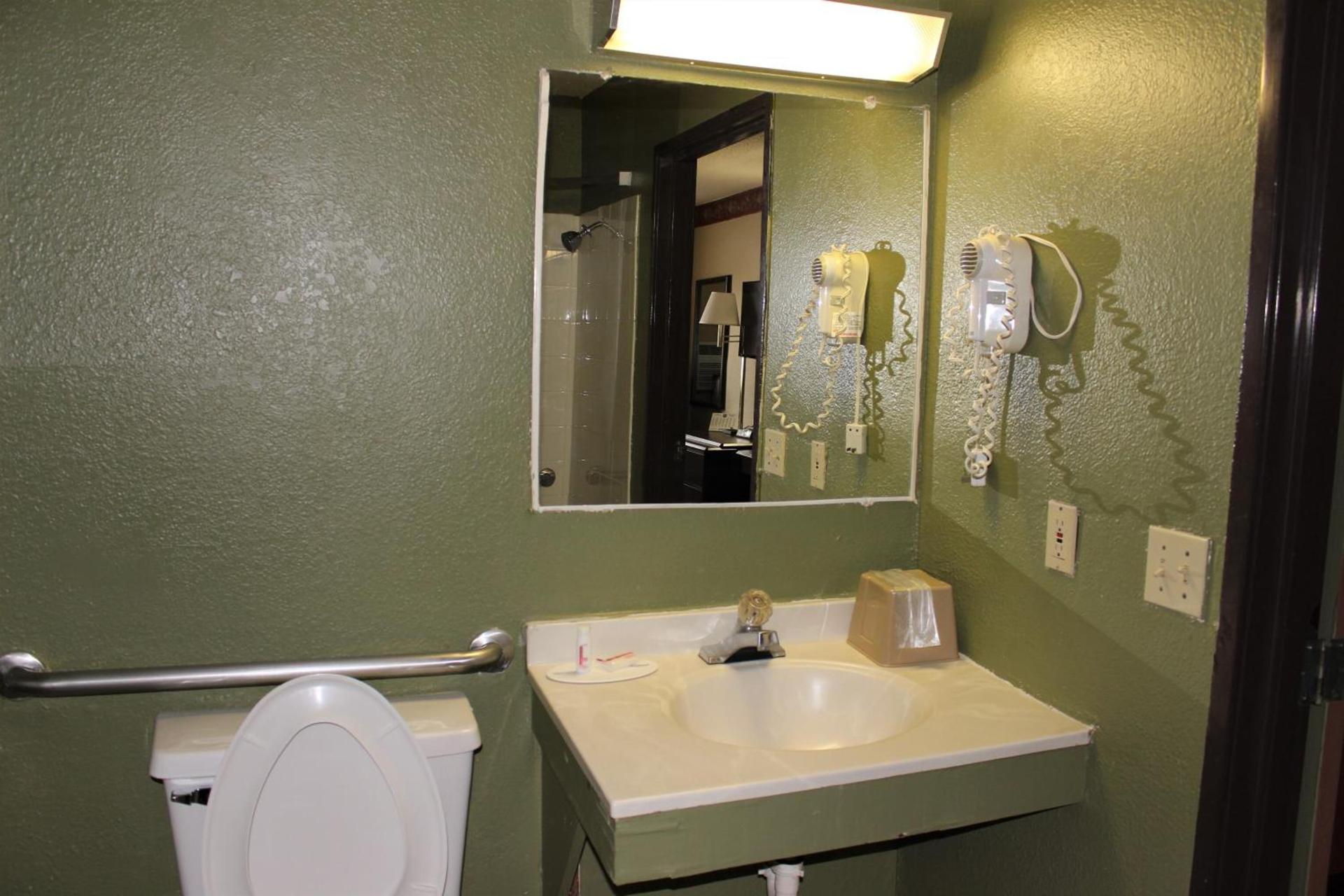 Knights Inn Albany photo 13