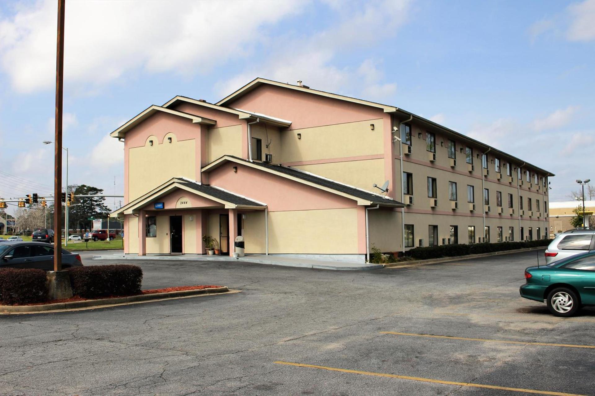 Knights Inn Albany photo 3