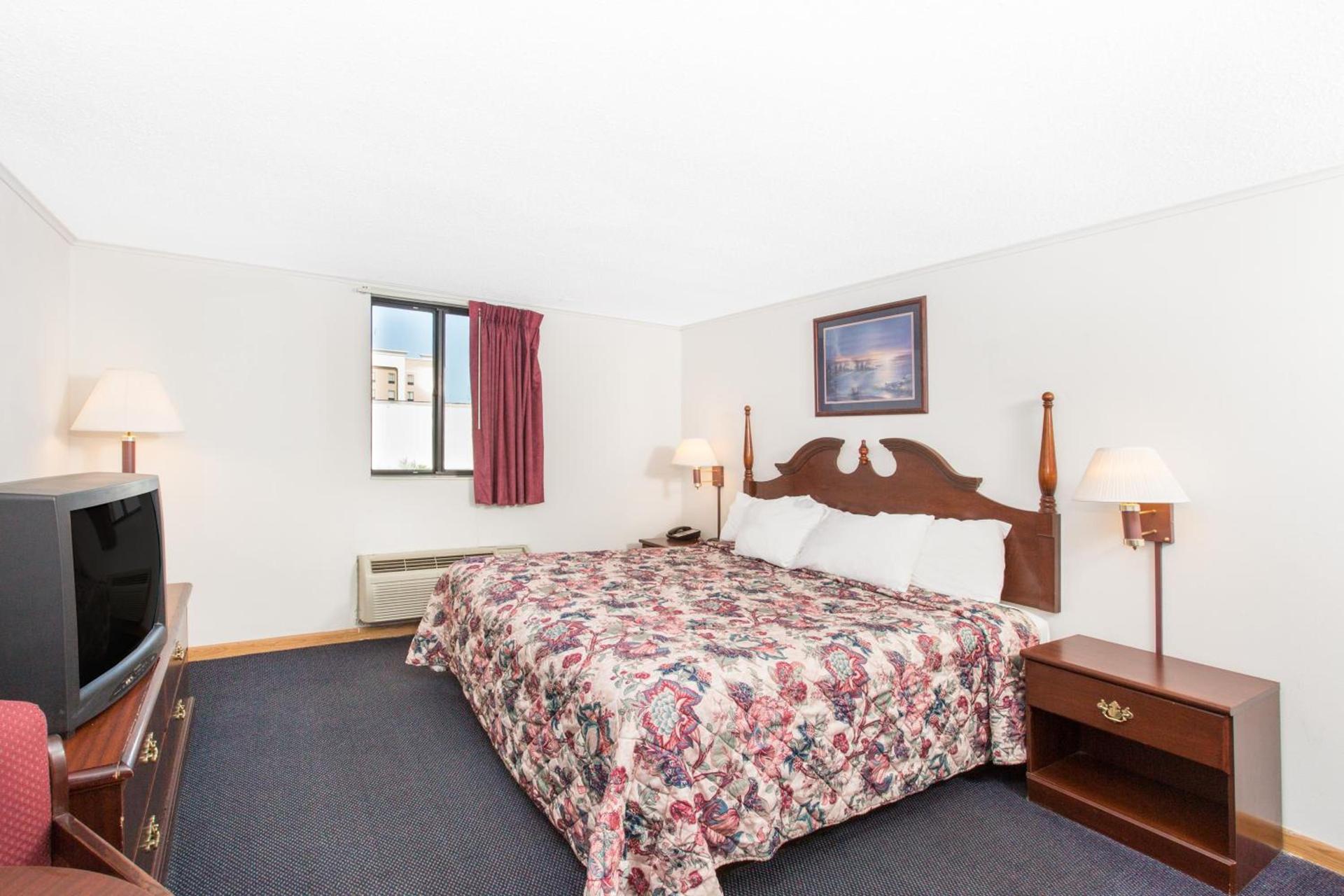 Days Inn by Wyndham Effingham photo 7
