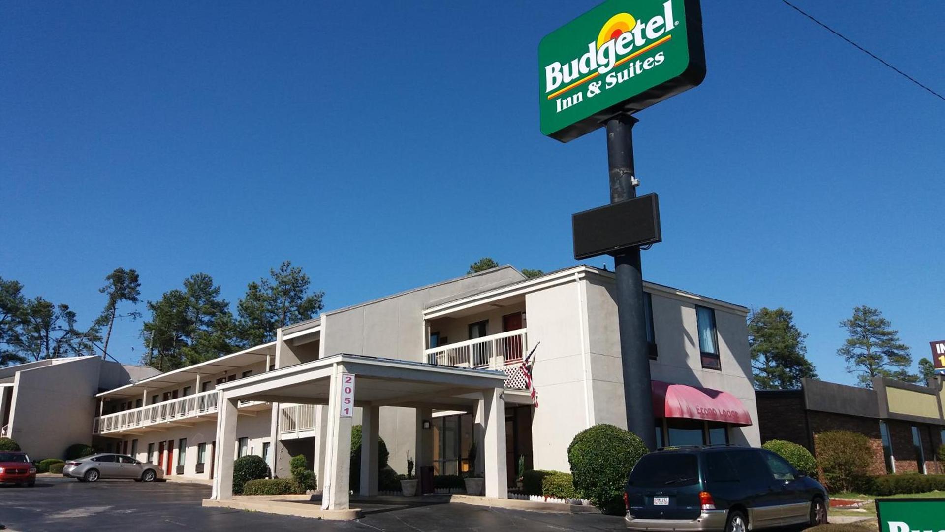 Budgetel Inn and Suites- FORT GORDON photo 1